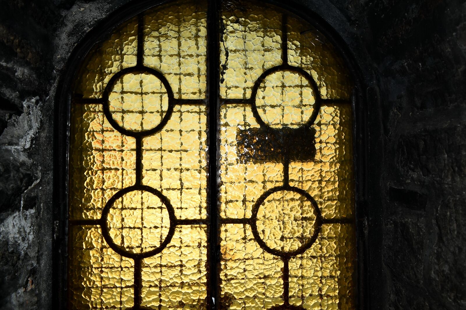Nikon D5500 sample photo. Shadow, window, old, framework photography