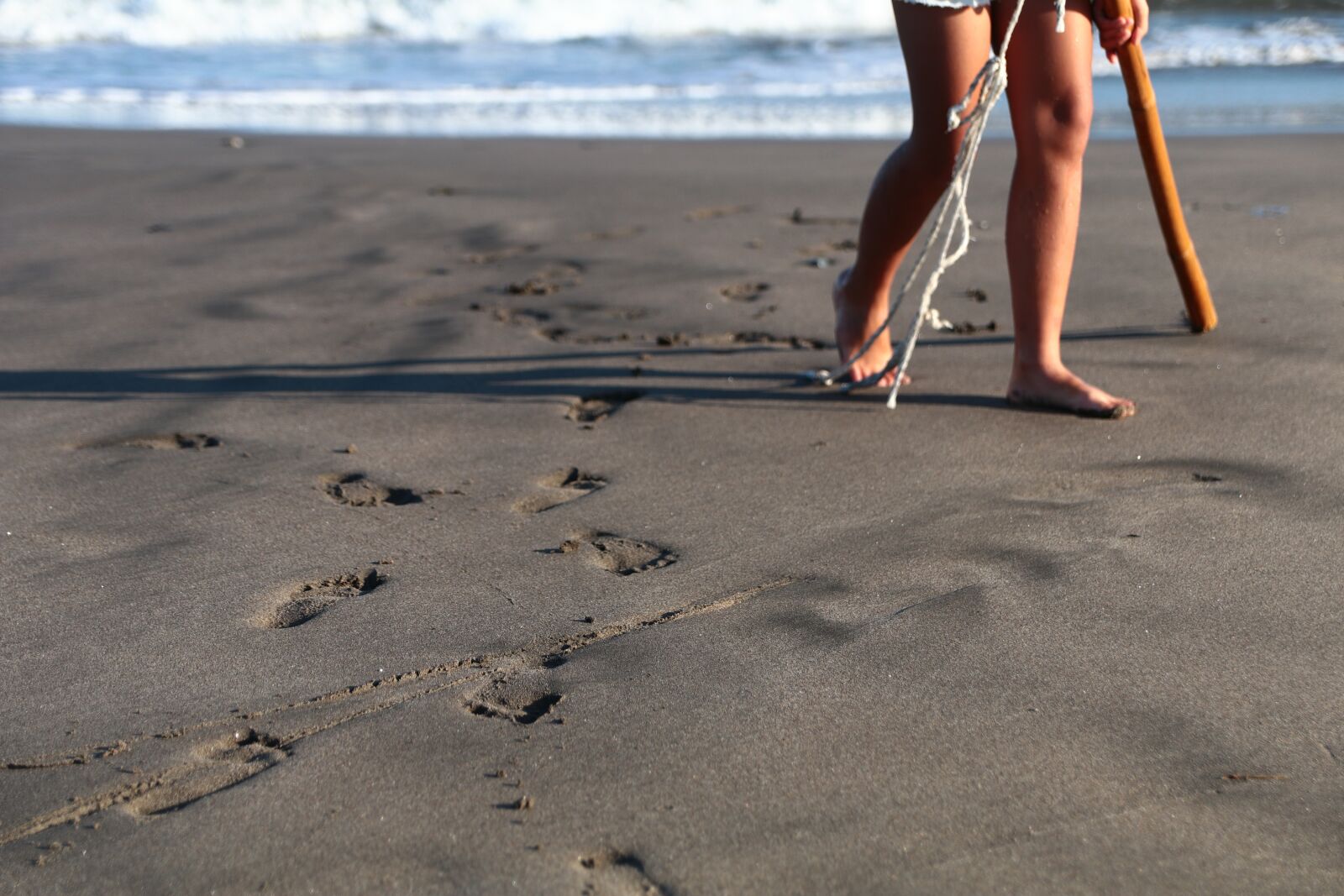 Canon EOS 80D sample photo. Sandy, sand, footprints photography