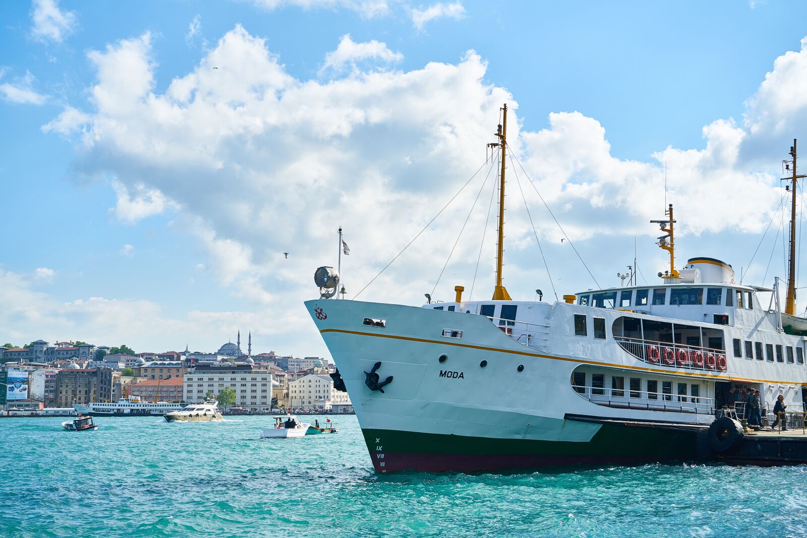 Sony a7R II sample photo. V, marine, clouds photography