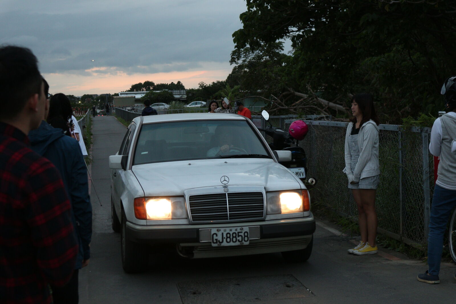 Canon EOS M sample photo