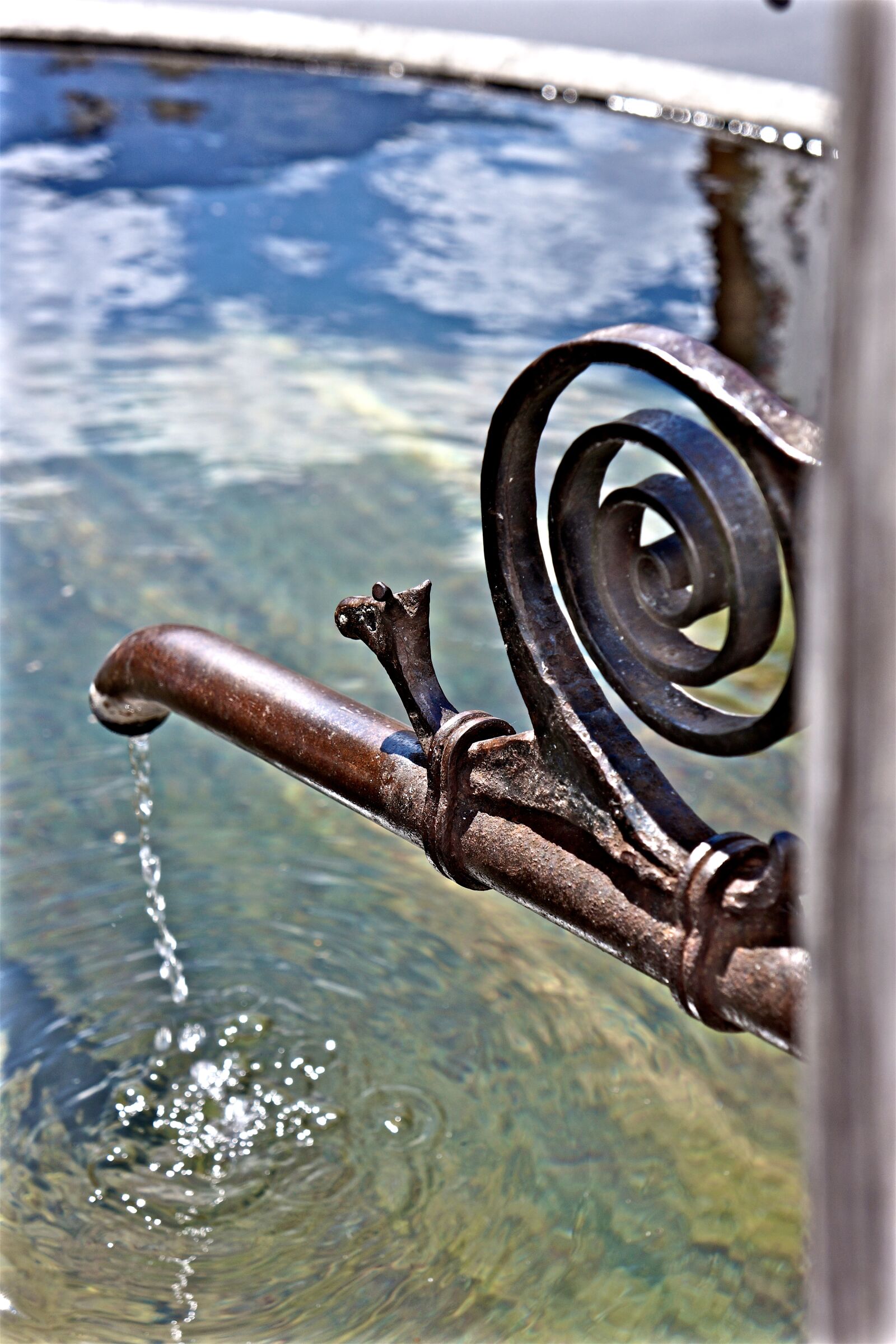 Sony Alpha NEX-7 sample photo. Fountain, water, source photography