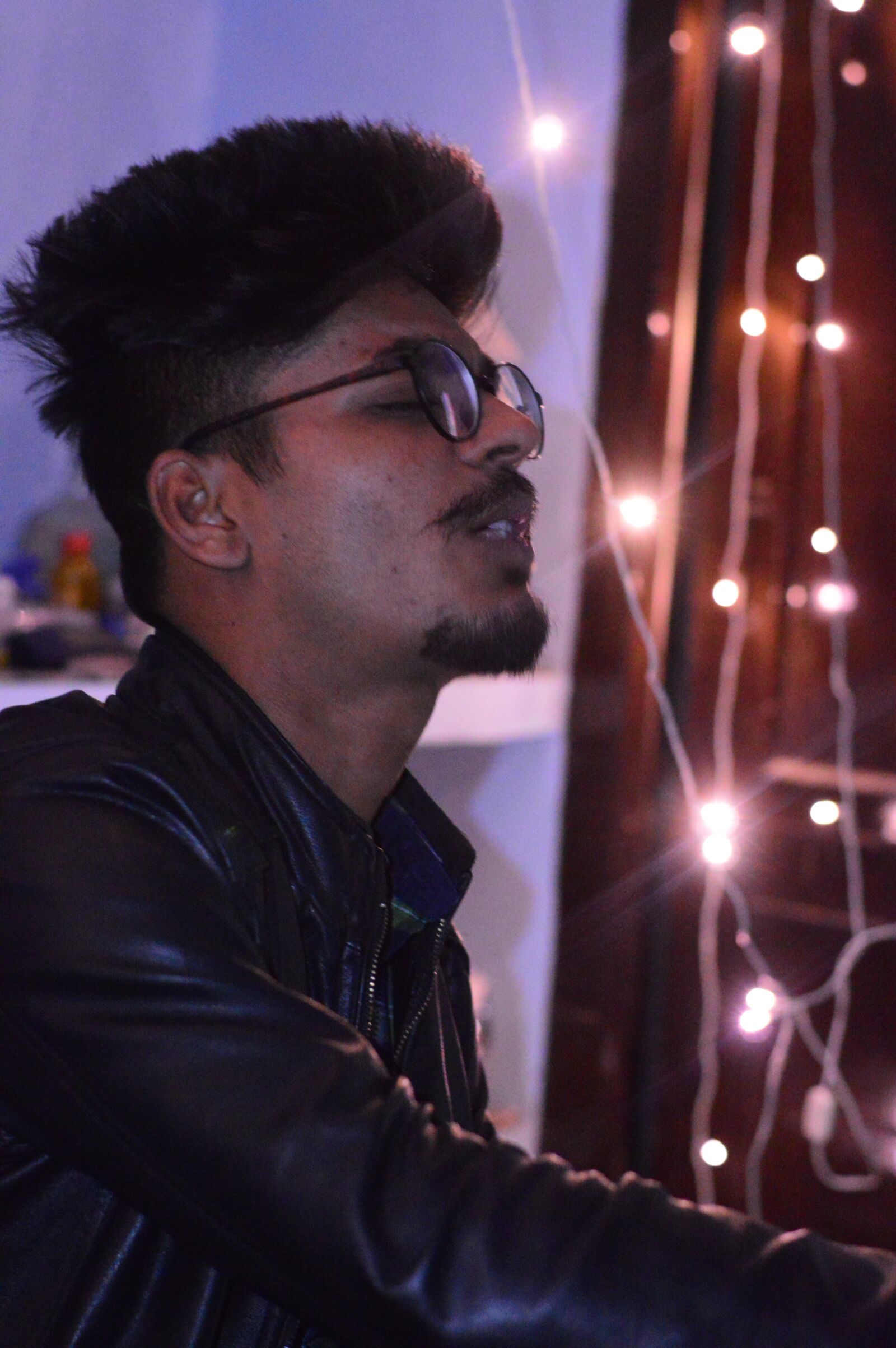 Nikon D3200 sample photo. Handsome, smile, night photography