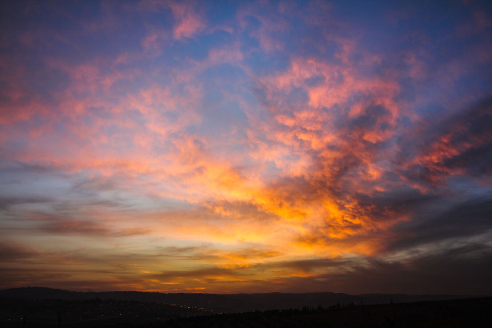 Canon EOS 550D (EOS Rebel T2i / EOS Kiss X4) sample photo. Sunset, reflex, evening photography