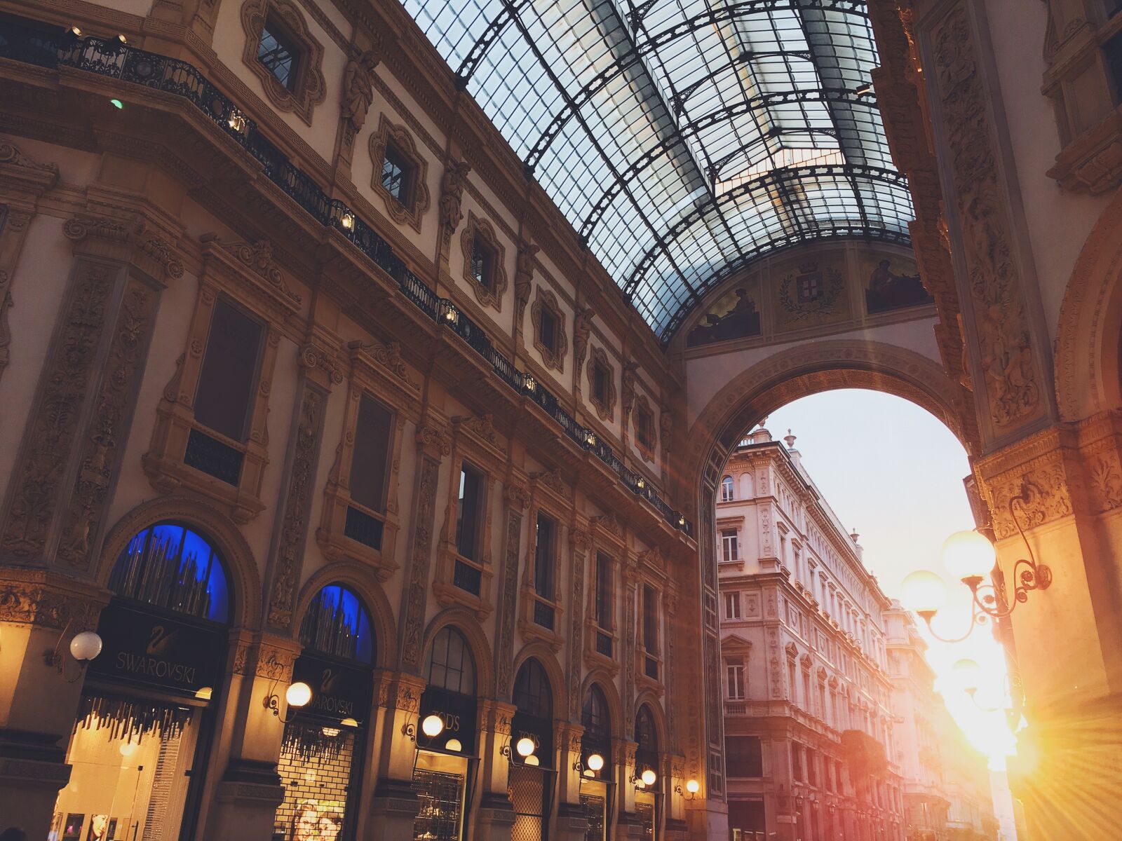 Apple iPhone 6s sample photo. Milan, milano, italy photography