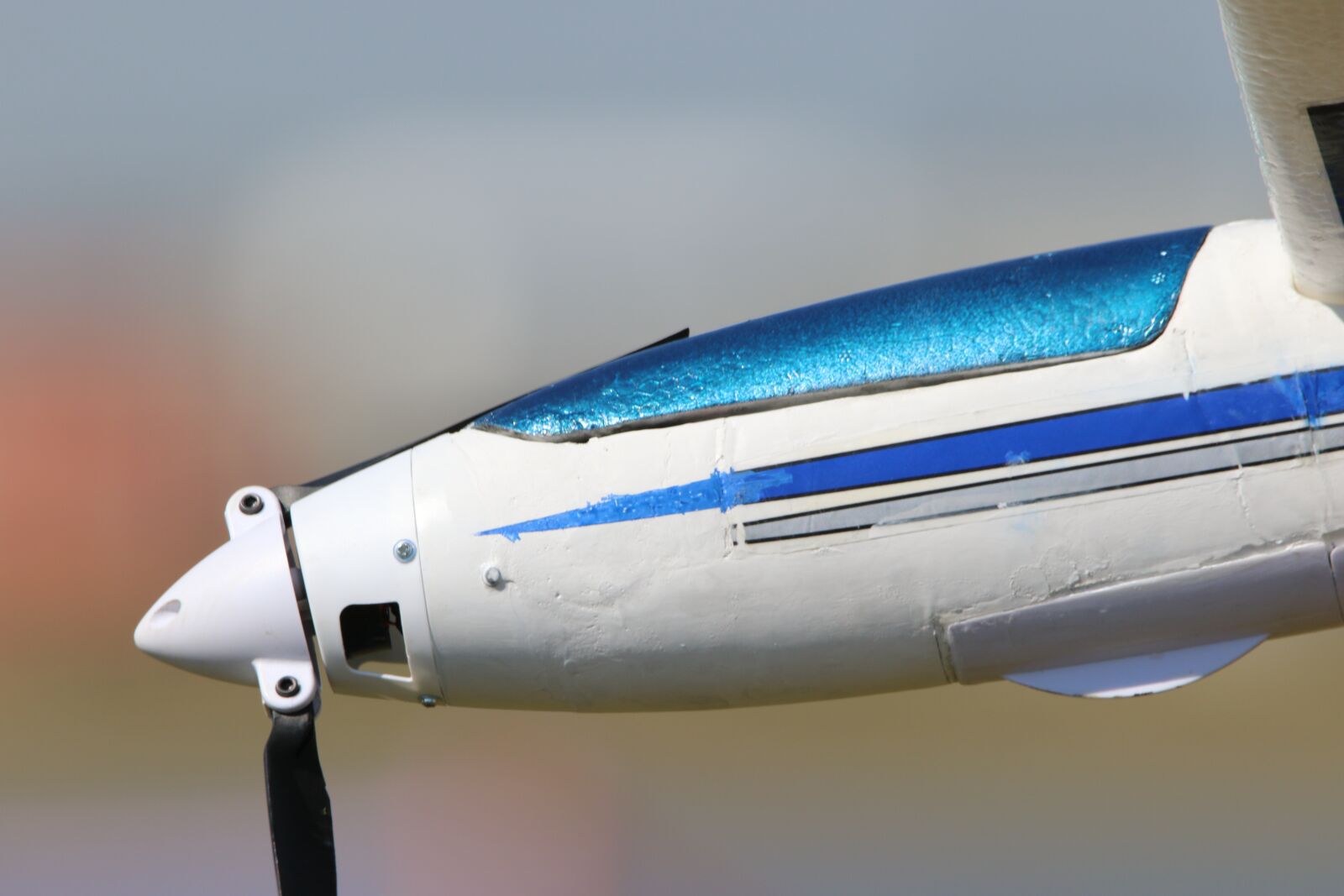 150-600mm F5-6.3 DG OS HSM | Contemporary 015 sample photo. Rc, airplane, flying photography