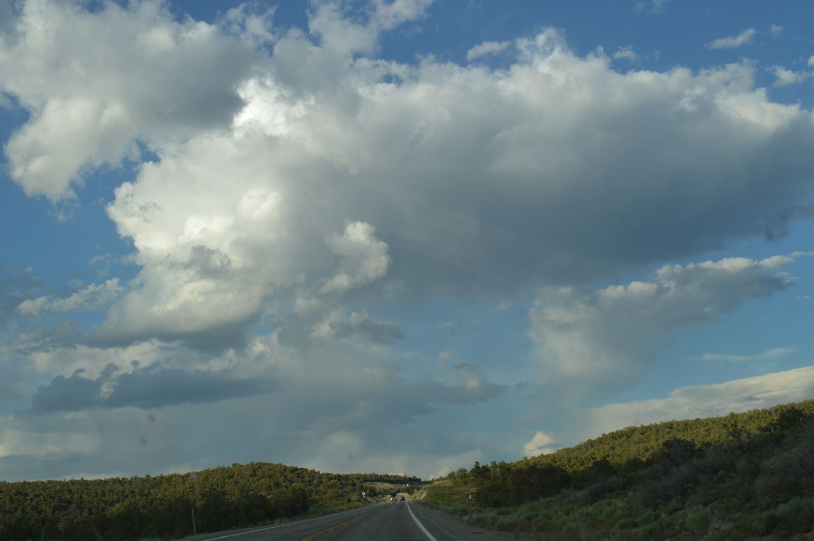 Nikon D3200 sample photo. Road trip, sky, travel photography