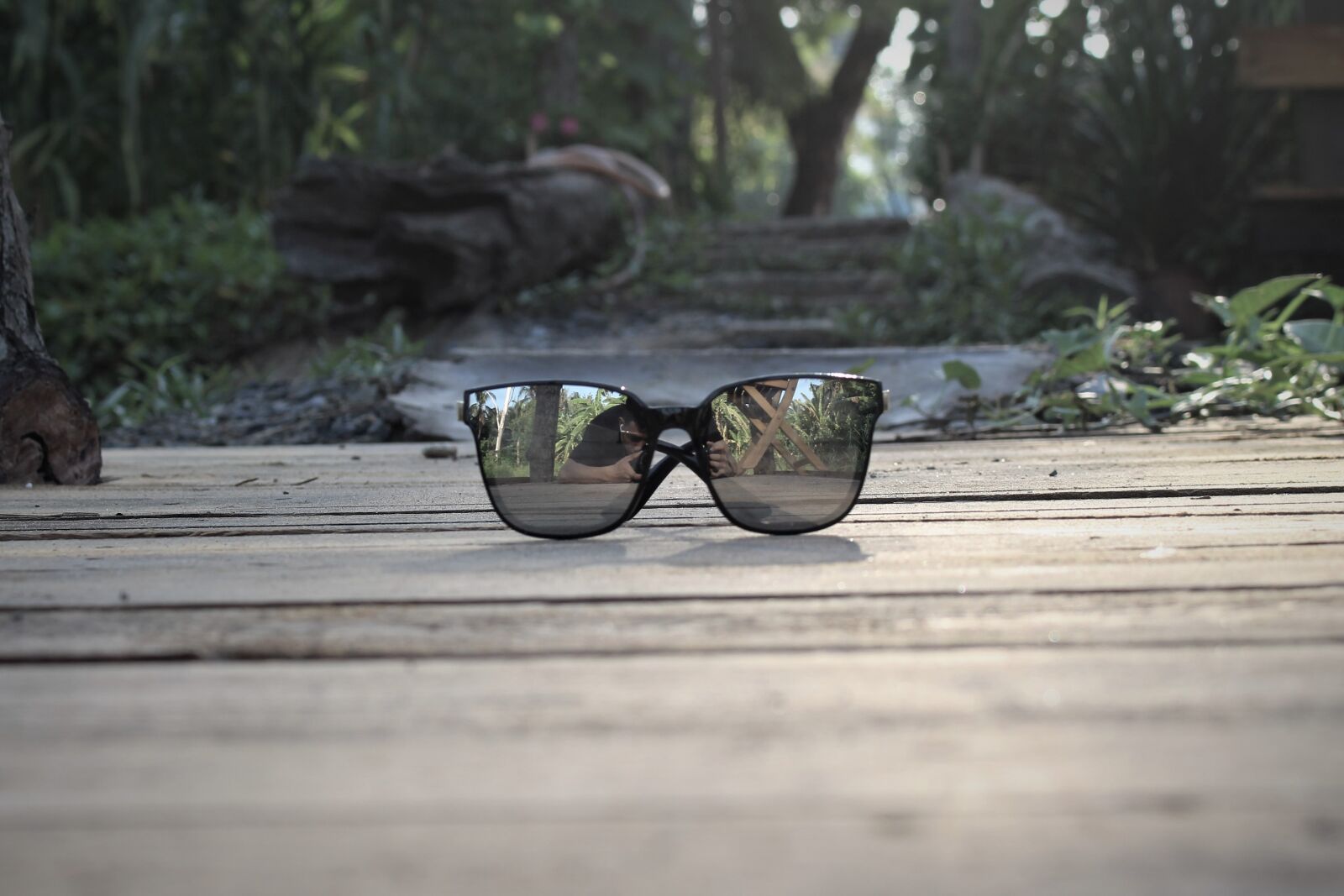 Canon EOS 700D (EOS Rebel T5i / EOS Kiss X7i) sample photo. Glasses, item, collection photography