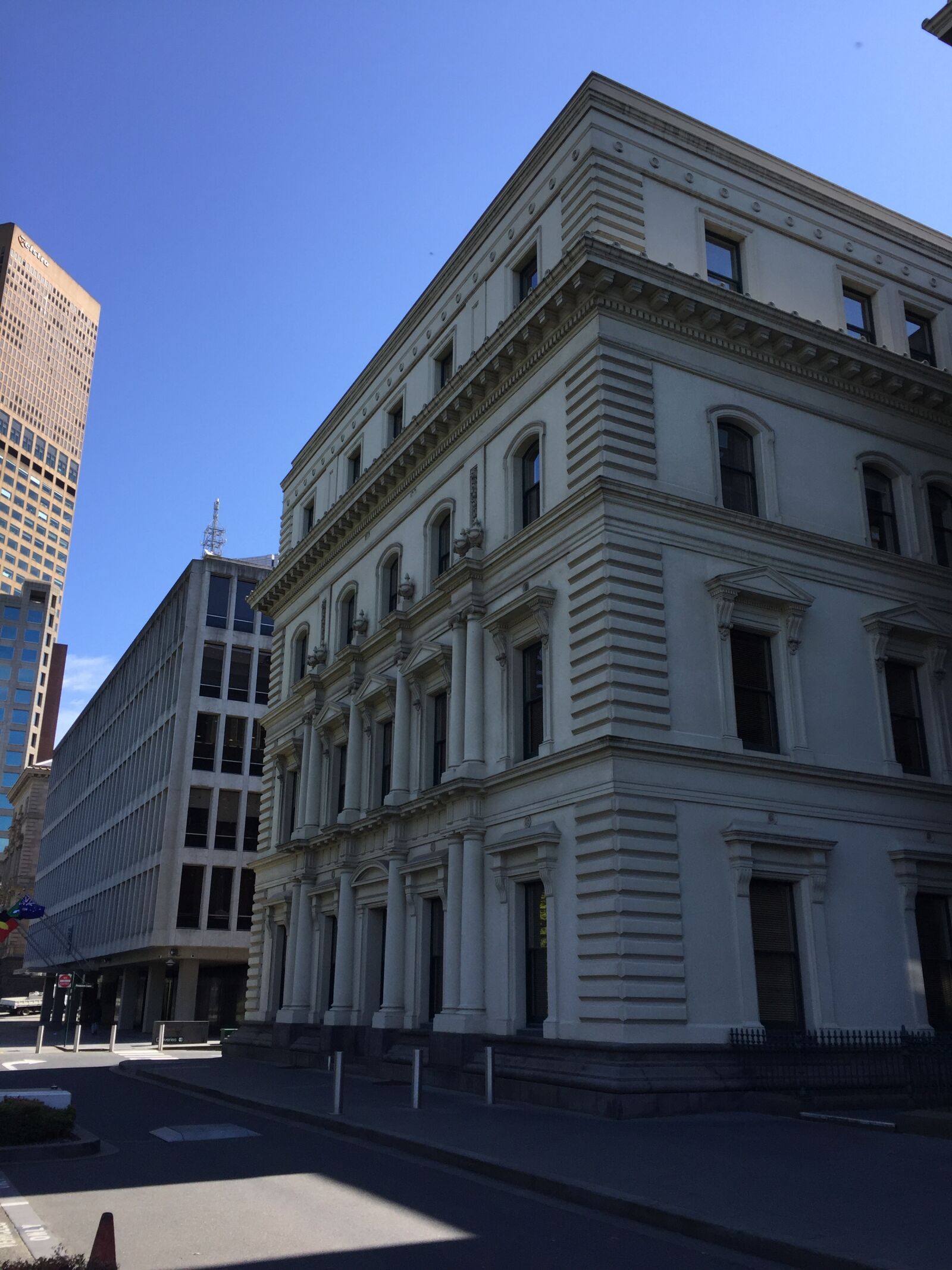 iPhone 6 back camera 4.15mm f/2.2 sample photo. Melbourne, architecture photography