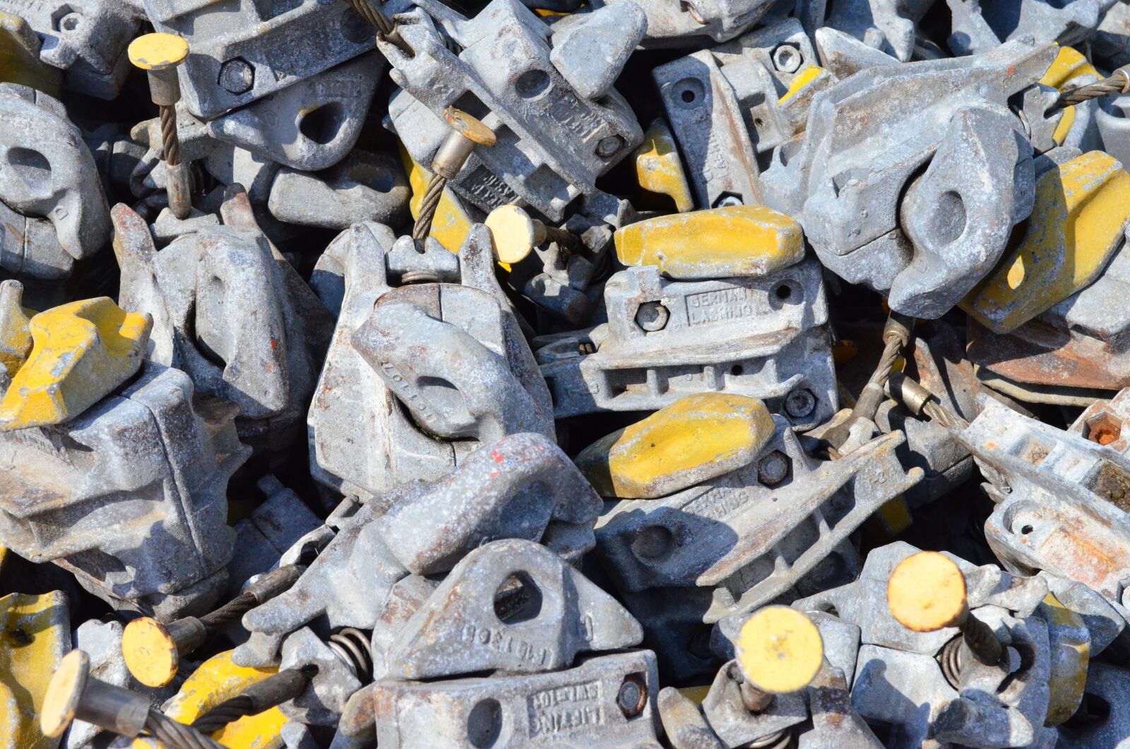Nikon D5100 sample photo. Pin, metal, locks photography
