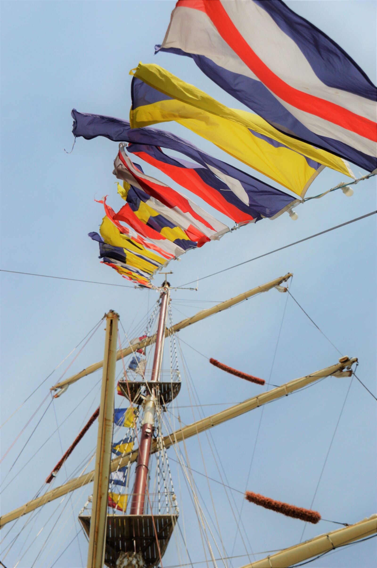 Nikon D3200 sample photo. Rope, square, sails photography