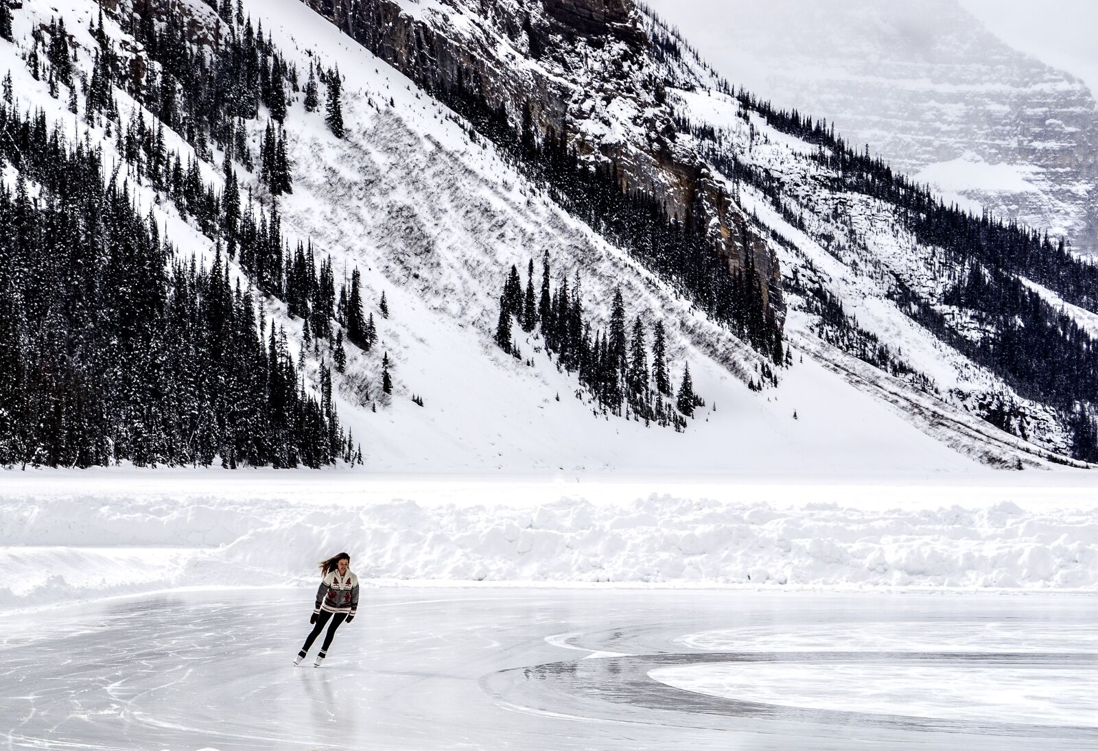 Nikon D3100 sample photo. Winter, skating, ice photography