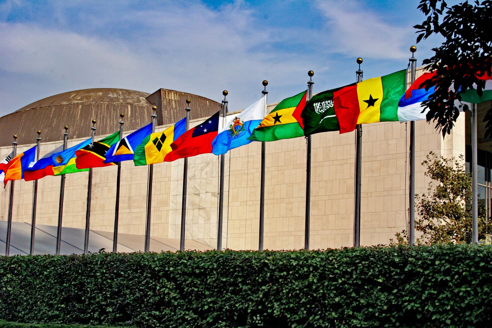 Canon EOS 20D sample photo. United nations, new york photography