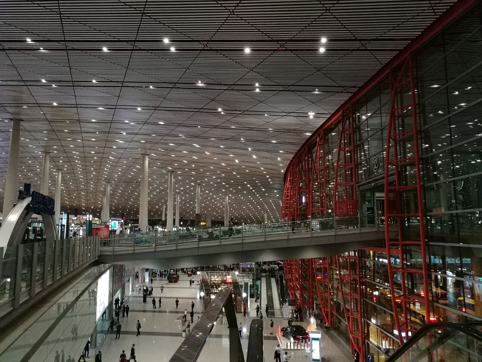 HUAWEI P9 sample photo. Beijing, airport, inside the photography