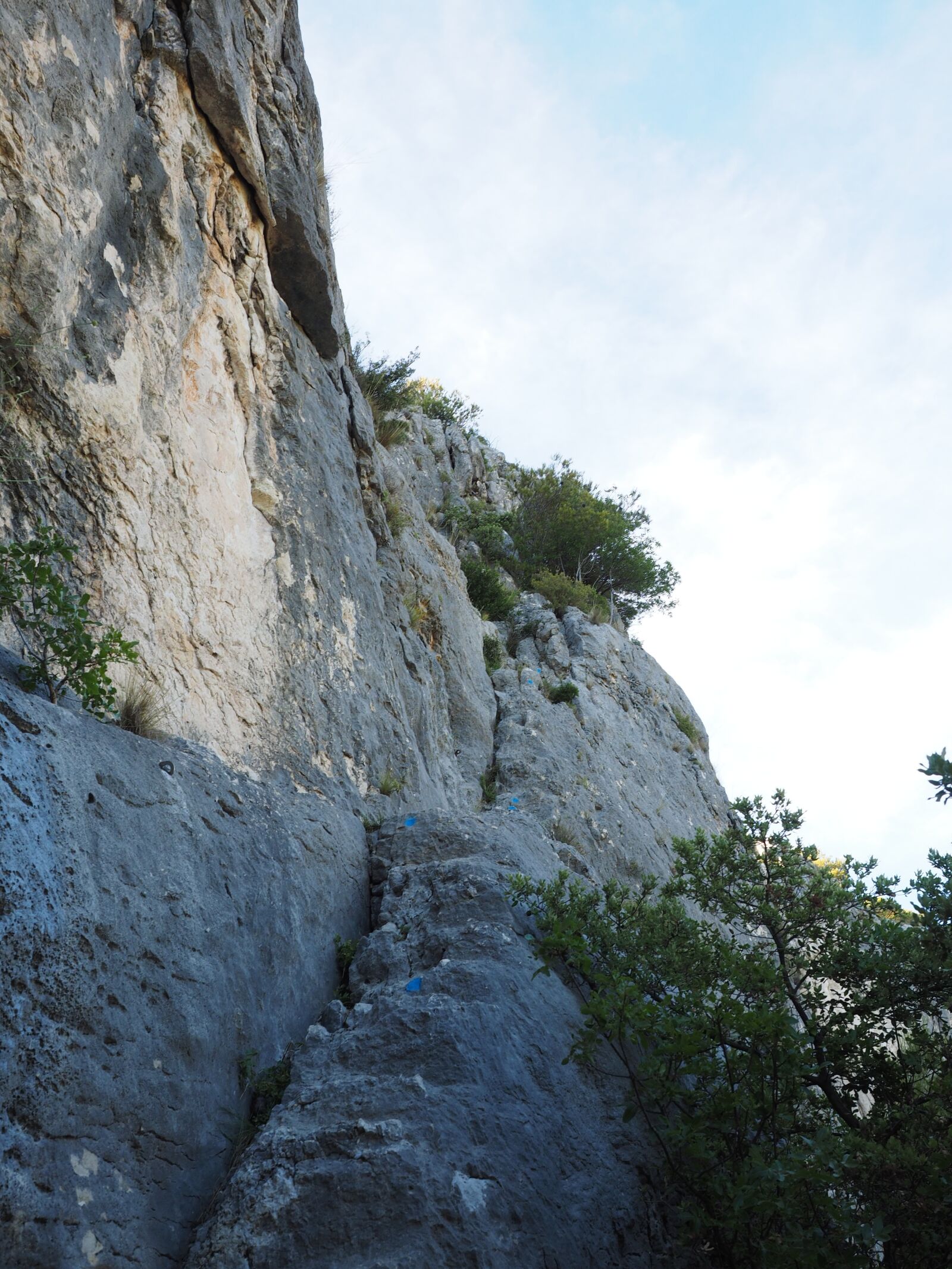 Olympus OM-D E-M1 + Olympus M.Zuiko Digital ED 12-40mm F2.8 Pro sample photo. Karst area, karst, rock photography