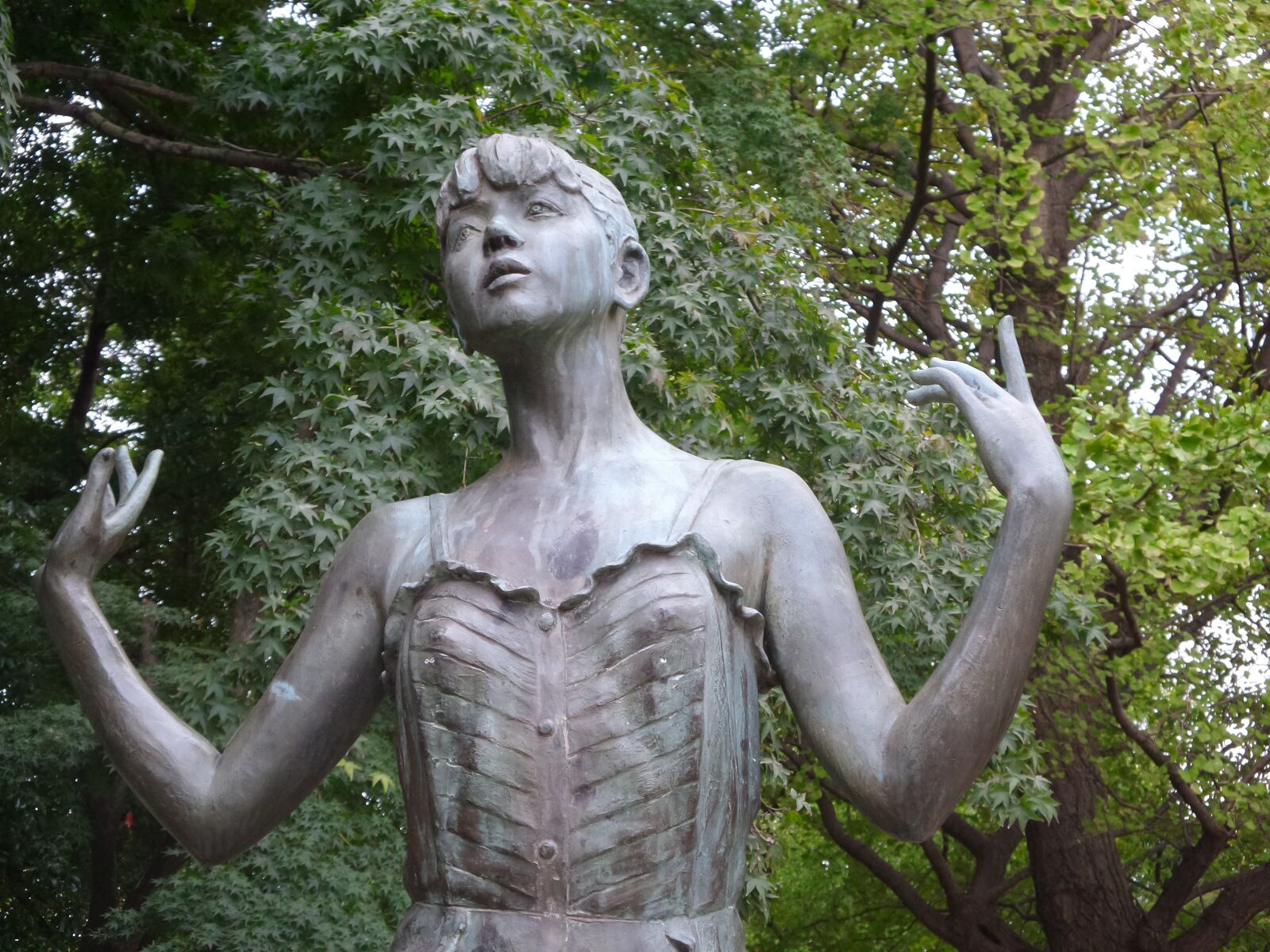 Samsung Galaxy K Zoom sample photo. Sculpture, girl, tokyo photography