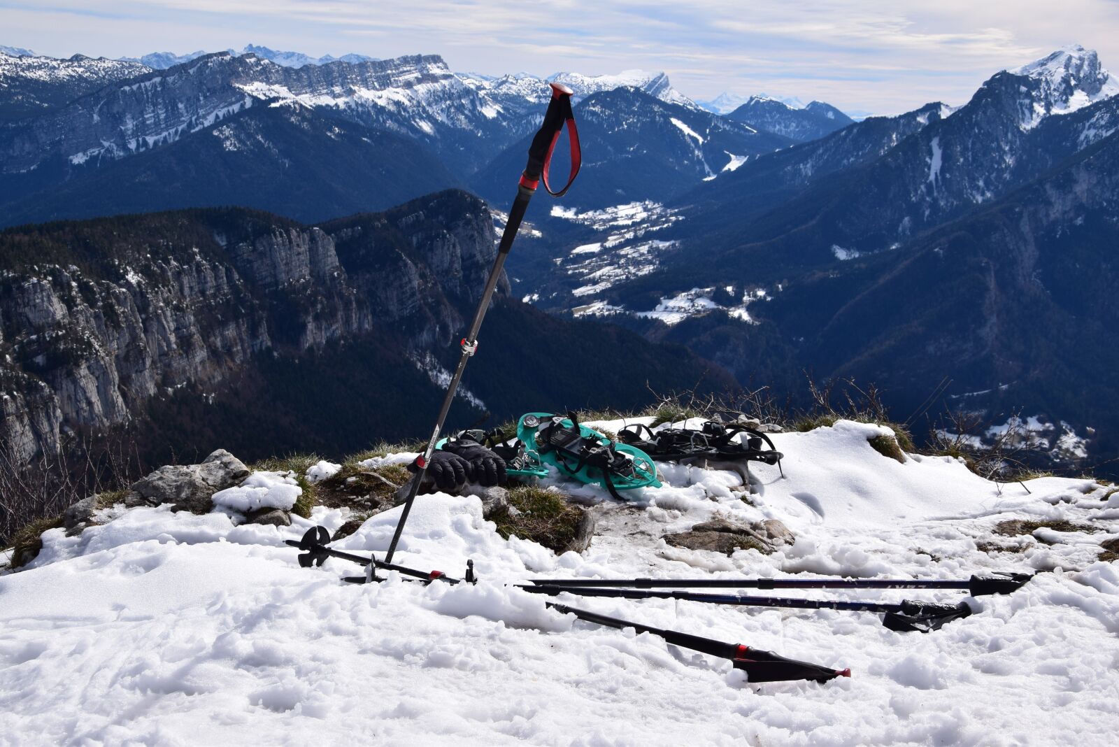 Nikon D5300 sample photo. Snowshoes, view, mountains photography