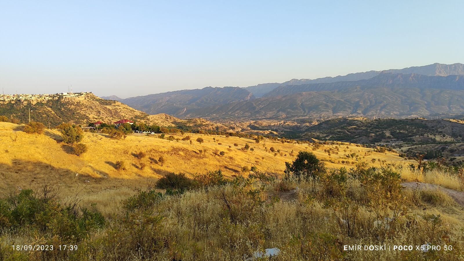 Xiaomi 22101320G sample photo. ئامێدی photography