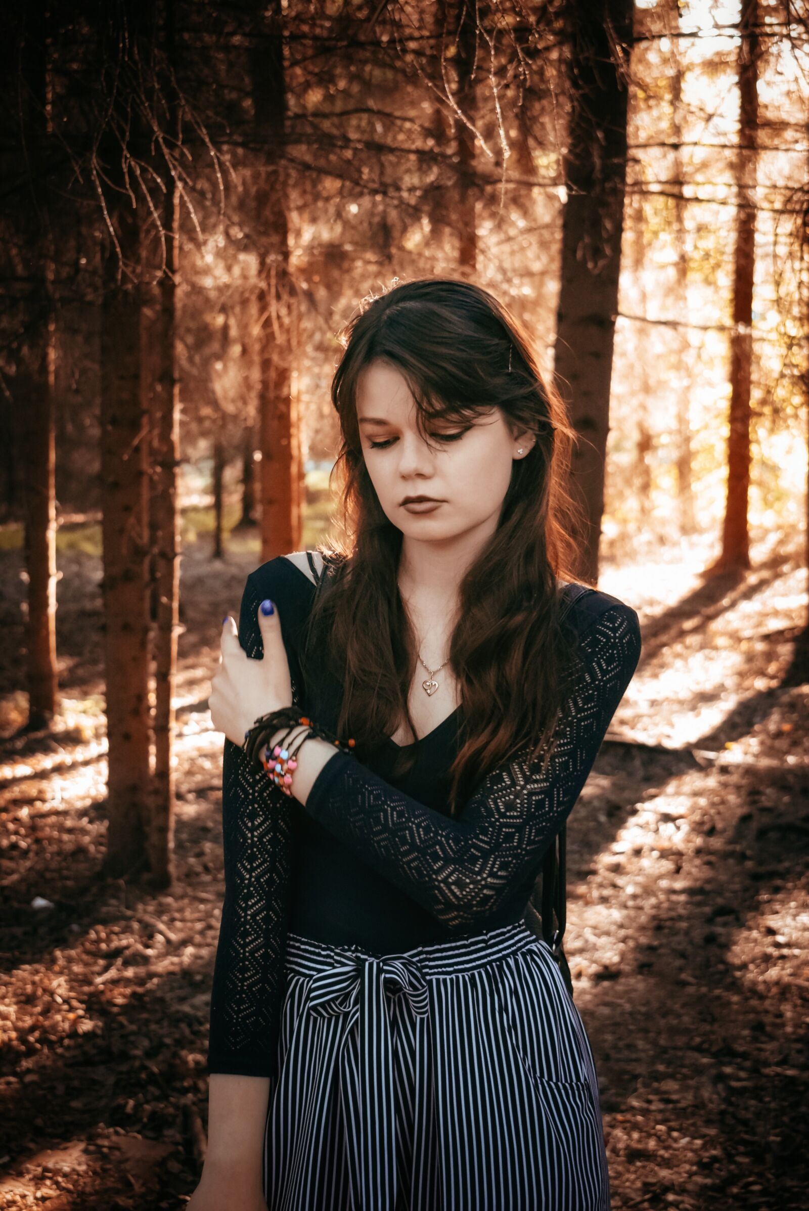 Nikon D5300 sample photo. Girl, forest, story photography