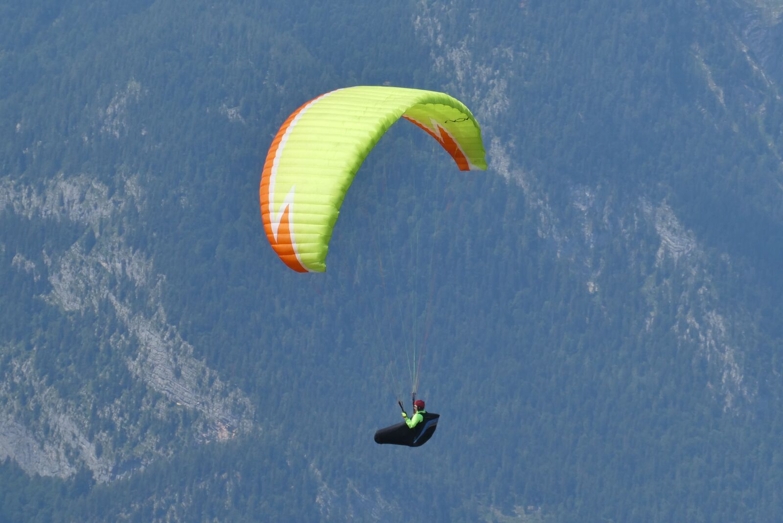 Panasonic Lumix DC-ZS70 (Lumix DC-TZ90) sample photo. Paragliding, austria, mountains photography