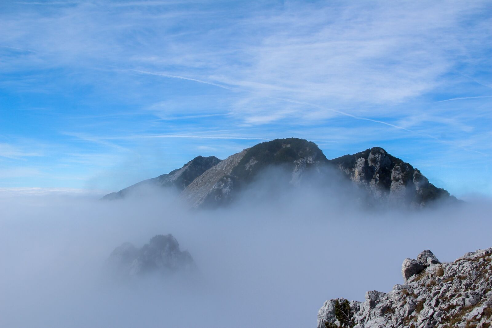 Canon EF-S 18-135mm F3.5-5.6 IS sample photo. Mountains, alpine, switzerland photography