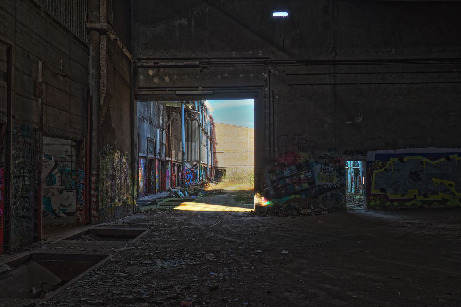Olympus OM-D E-M10 sample photo. Architecture, abandoned, old photography