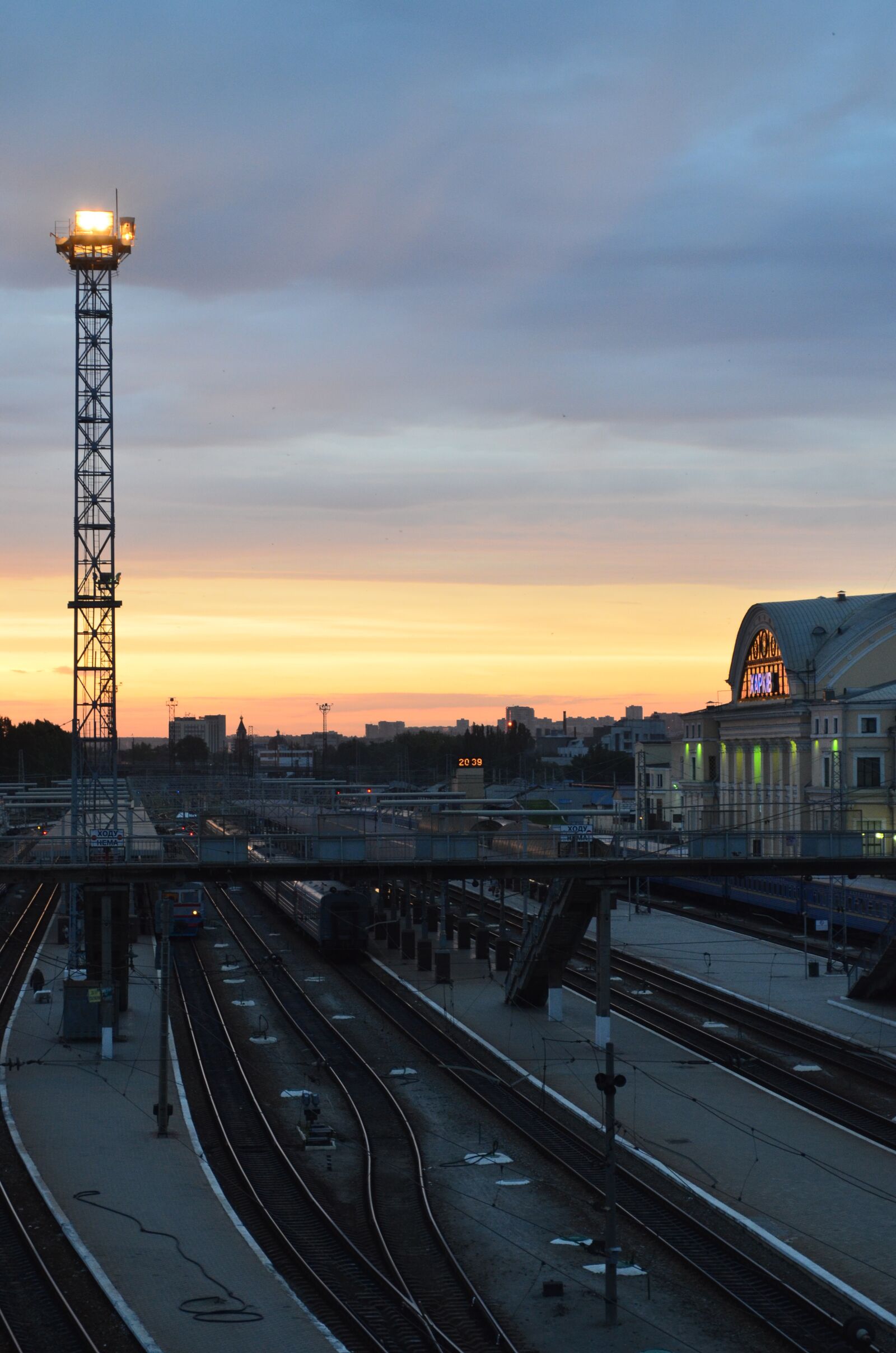 Nikon D5100 sample photo. Station, rails, trains photography