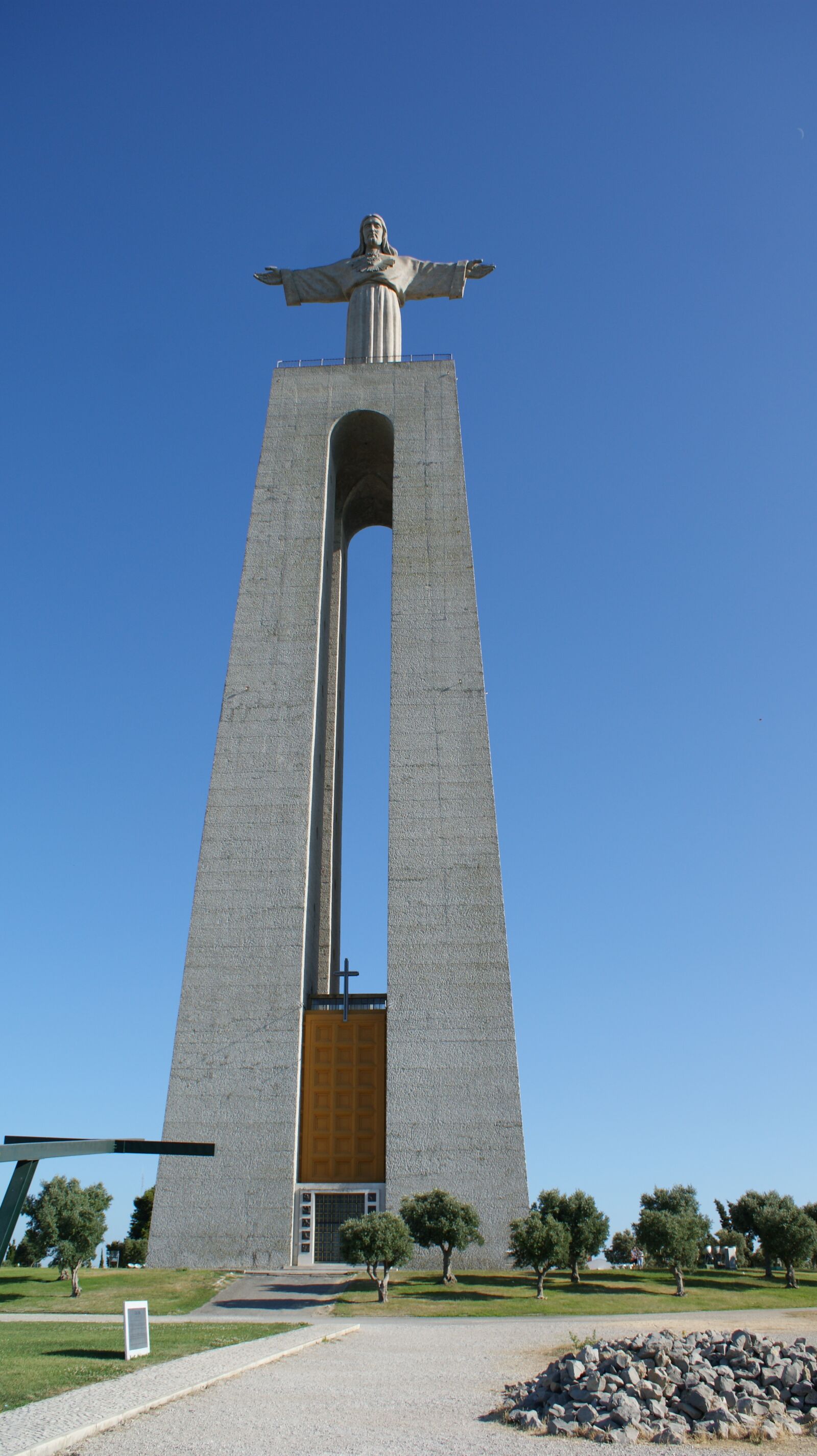 Sony Alpha DSLR-A350 sample photo. Almada, christ rei, portugal photography