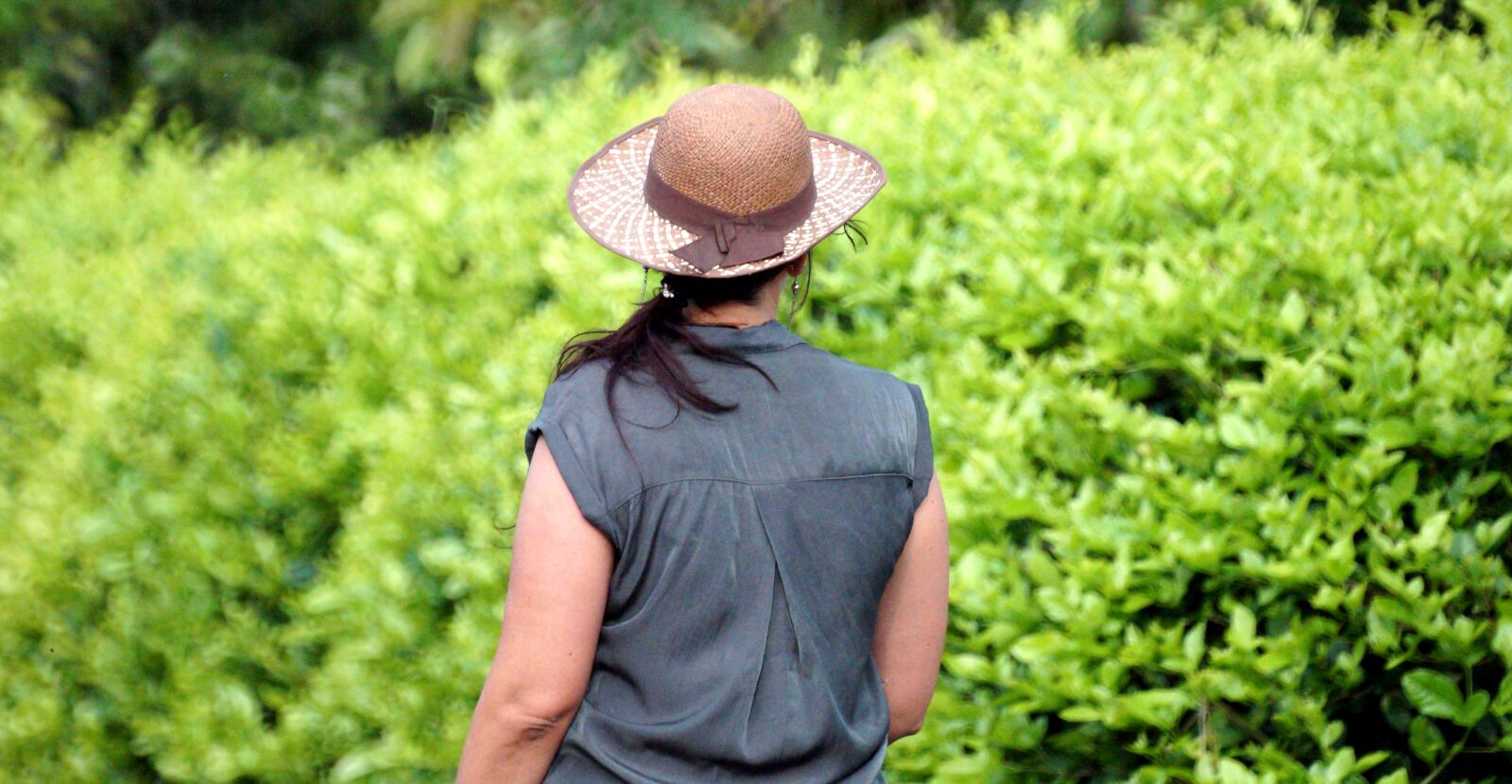 Sony SLT-A58 sample photo. Person, women, hat photography