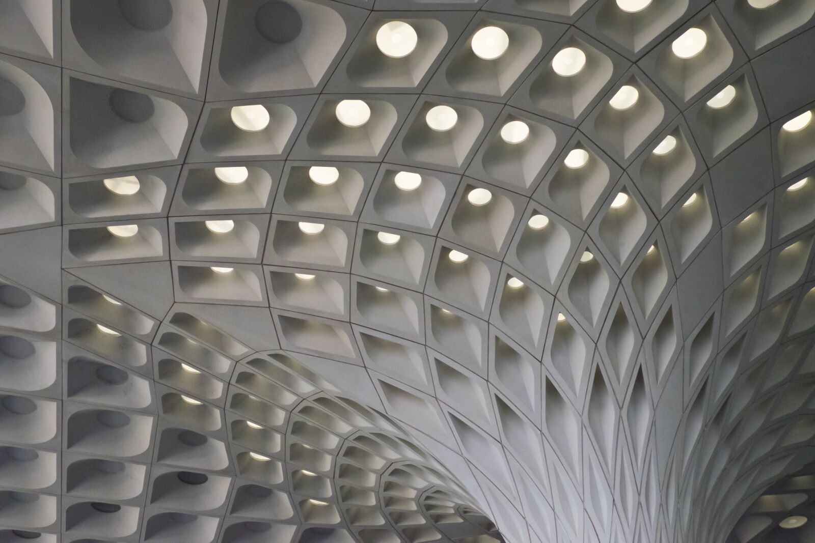 Fujifilm X-E2 sample photo. Abstract, ceiling, airport photography