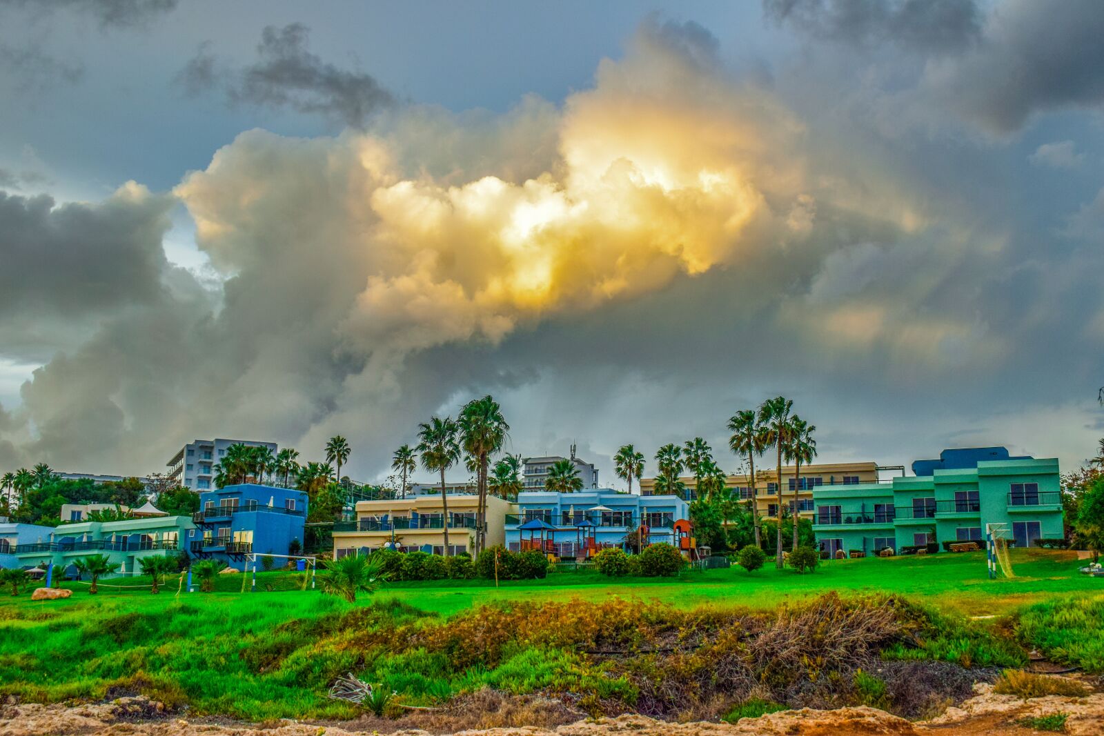 Nikon D3300 sample photo. Hotel, apartments, colorful photography