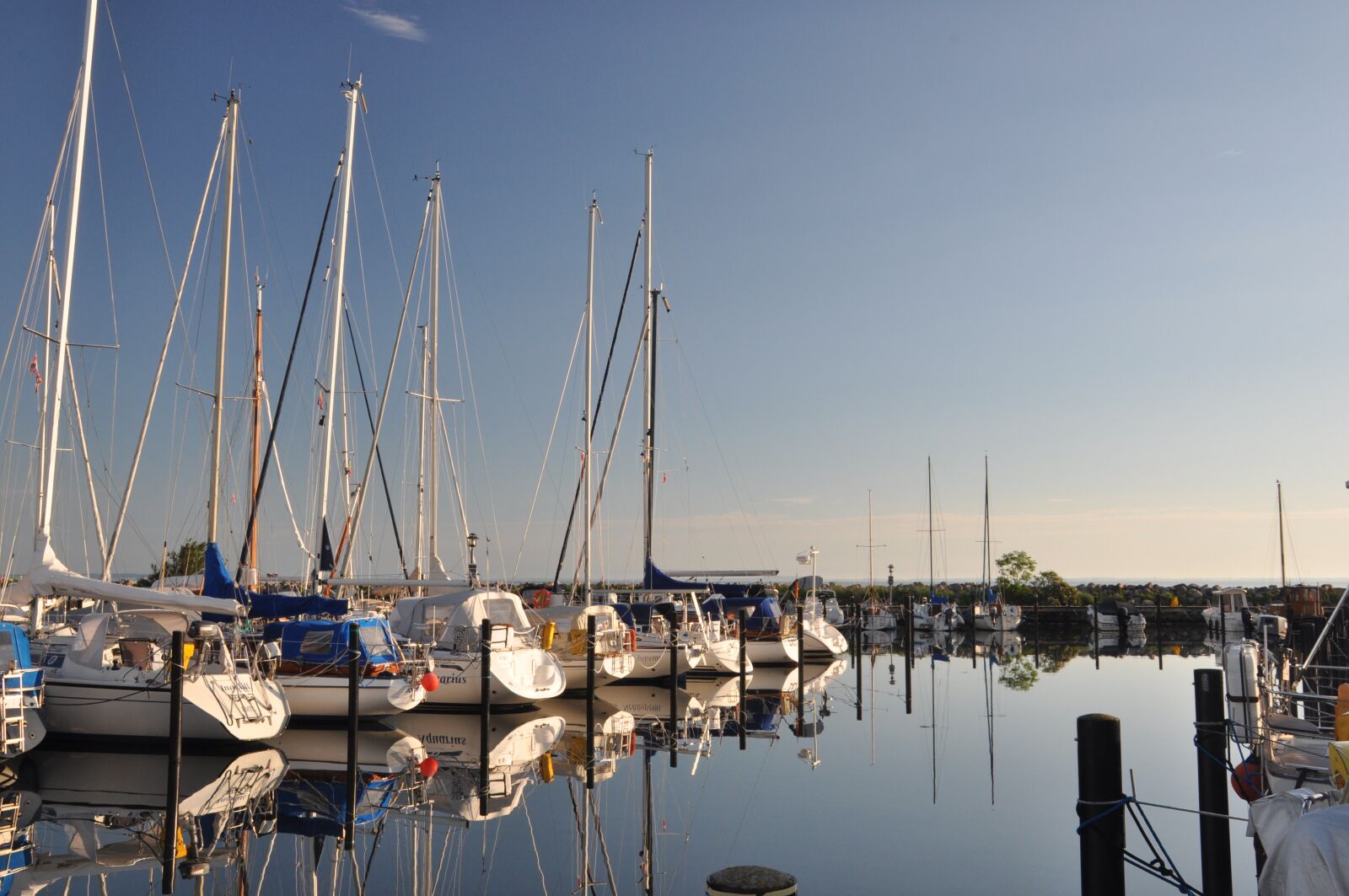 Nikon D90 sample photo. Port, sailing boats, water photography