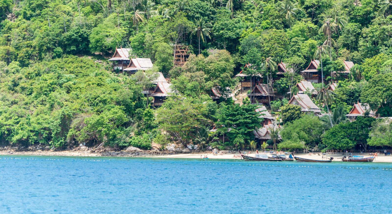 Sony a7R II + Sony FE 24-240mm F3.5-6.3 OSS sample photo. Thailand, phuket, koh phi photography