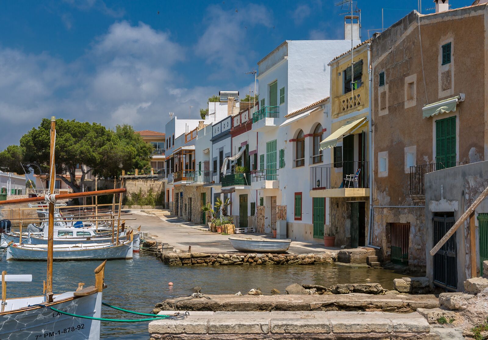 Canon EF 24-70mm F2.8L USM sample photo. Mallorca, portocolom, old town photography