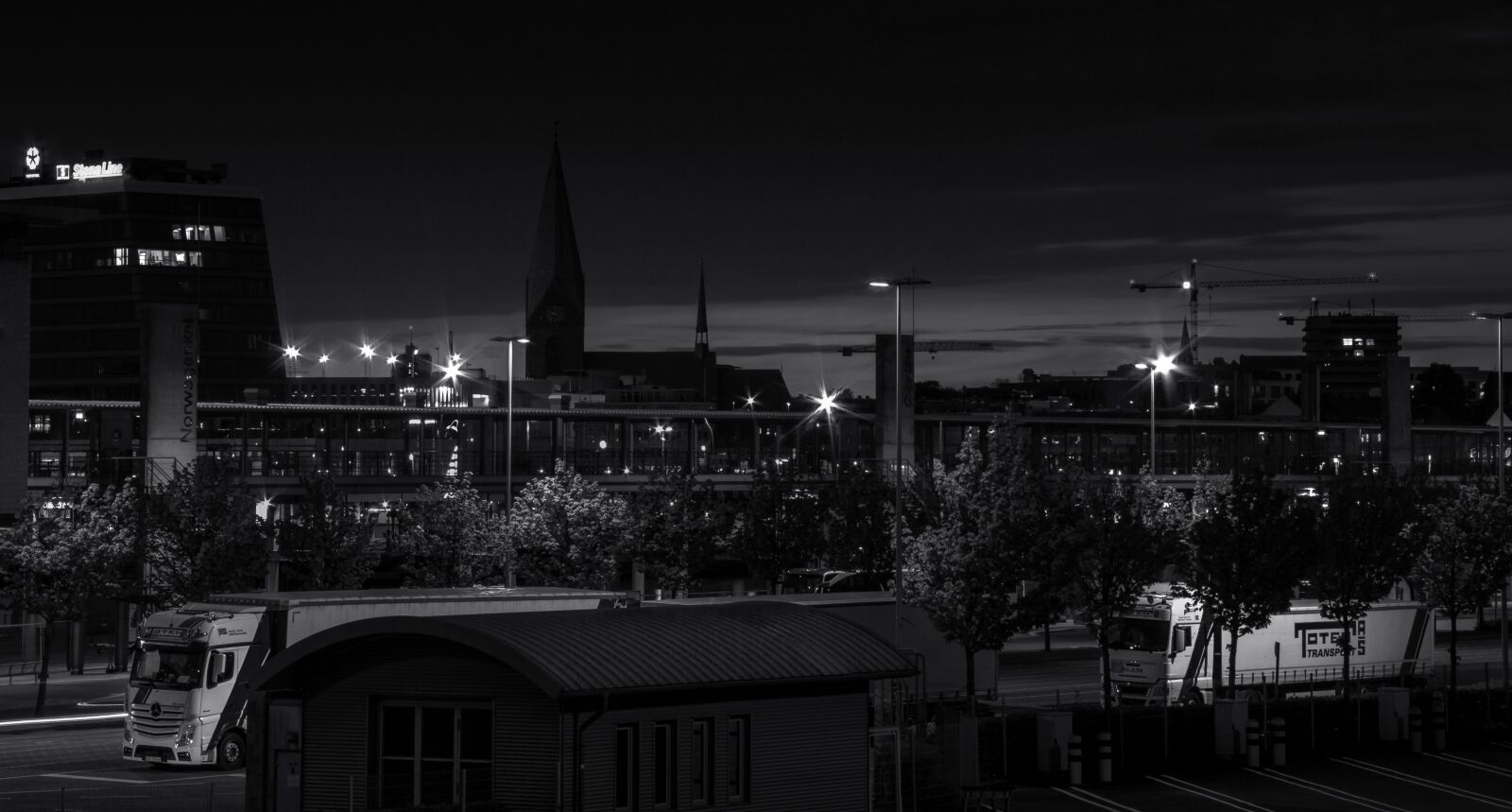 Canon EOS 700D (EOS Rebel T5i / EOS Kiss X7i) sample photo. Kiel, port, baltic sea photography