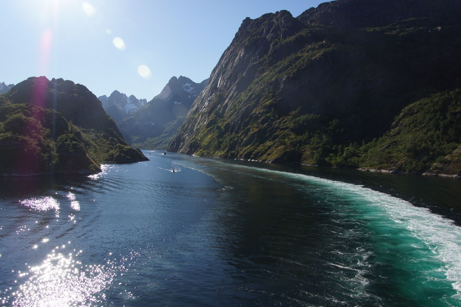 Sony SLT-A65 (SLT-A65V) + DT 18-270mm F3.5-6.3 sample photo. Troll fjord, nimbly route photography