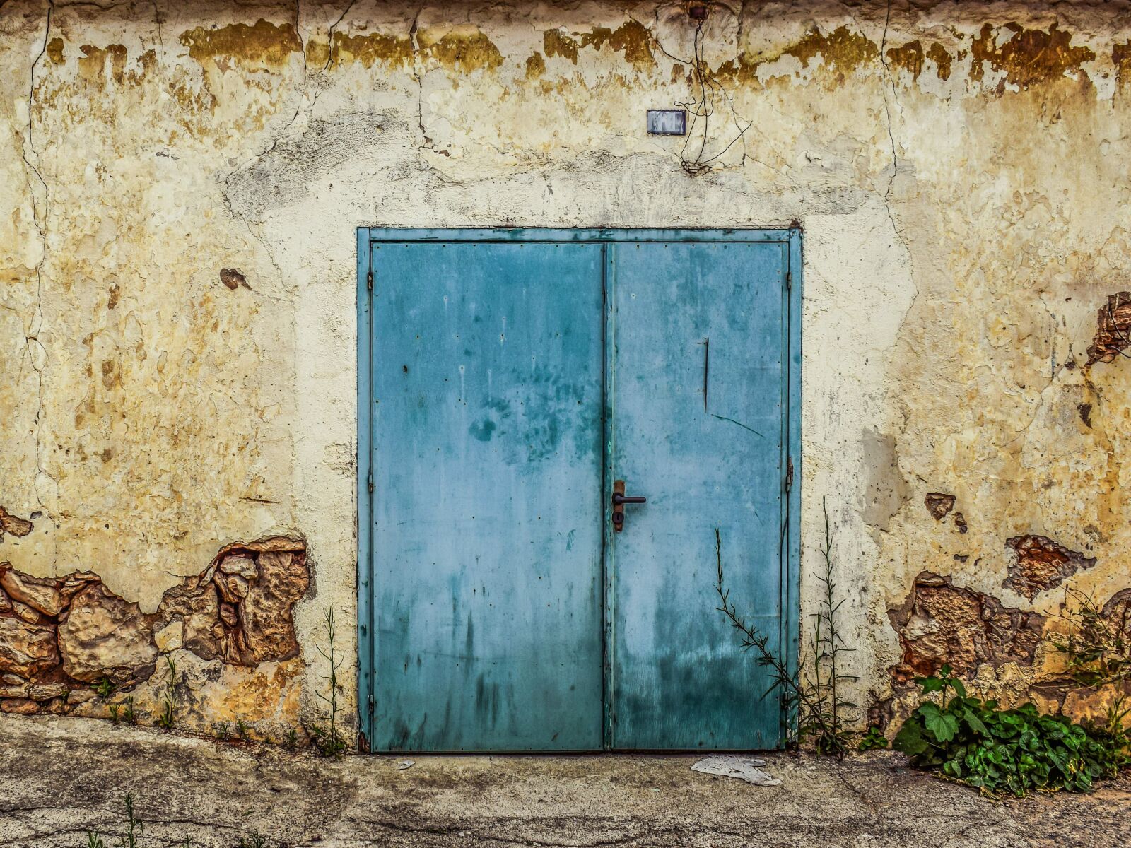 Nikon D3300 sample photo. Door, old, entrance photography