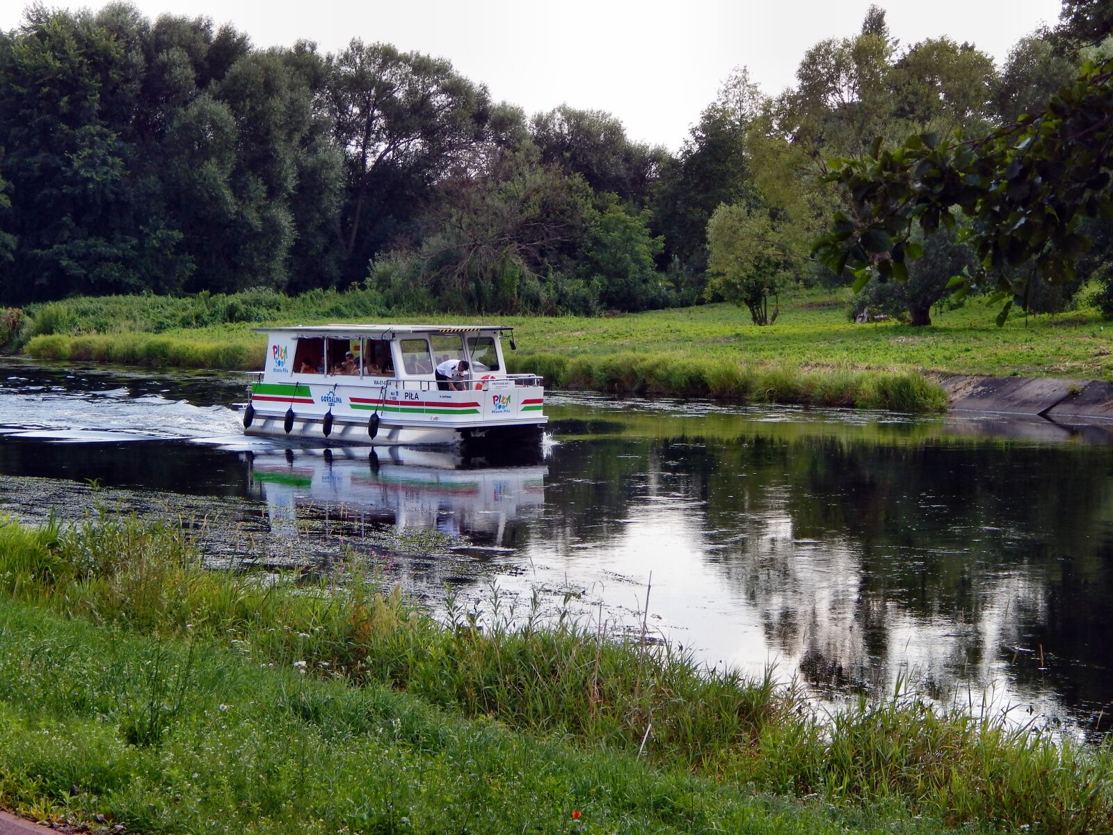Nikon Coolpix L820 sample photo. Boat, travel, water photography