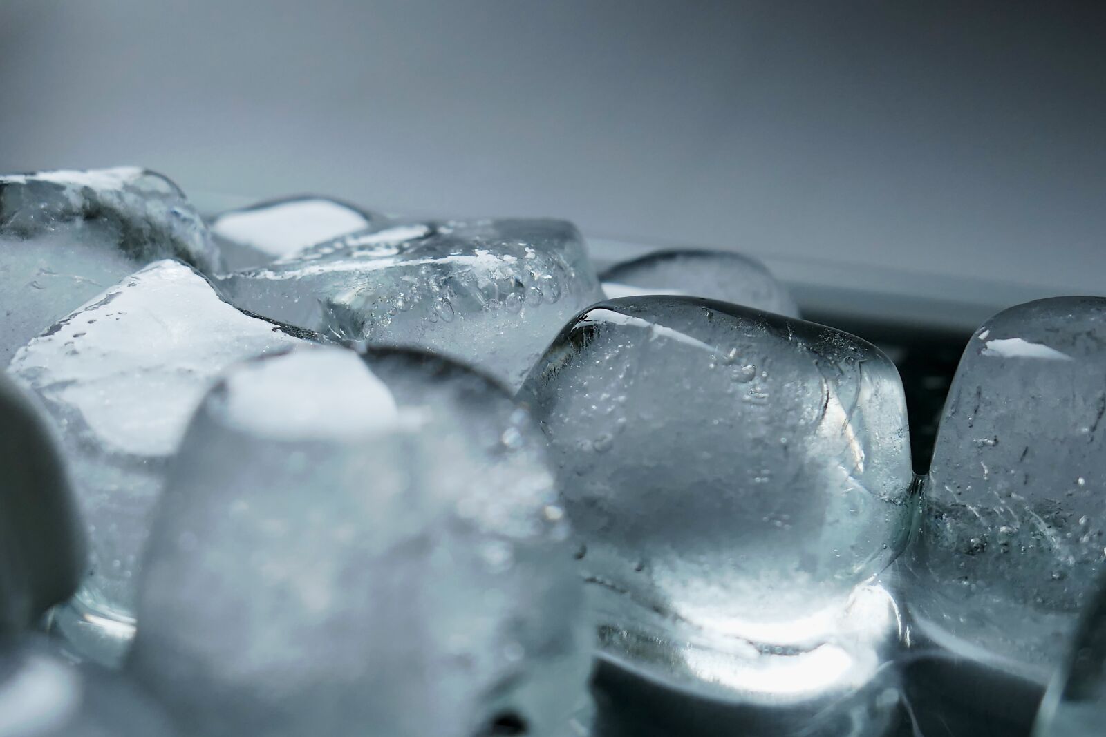Panasonic Lumix DMC-LX10 (Lumix DMC-LX15) sample photo. Ice, cold, winter photography