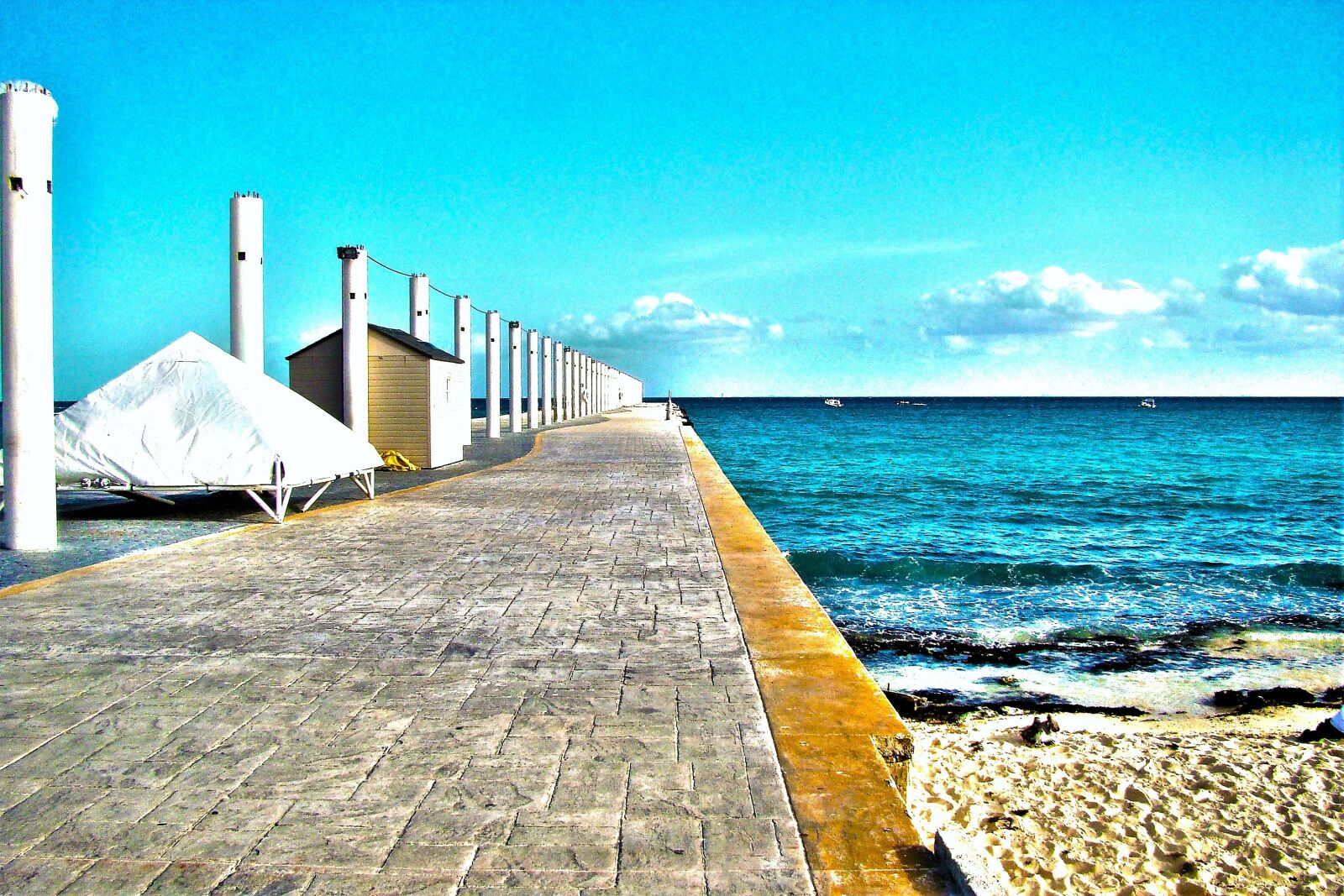 Sony Cyber-shot DSC-H50 sample photo. Playa del carmen, mexico photography