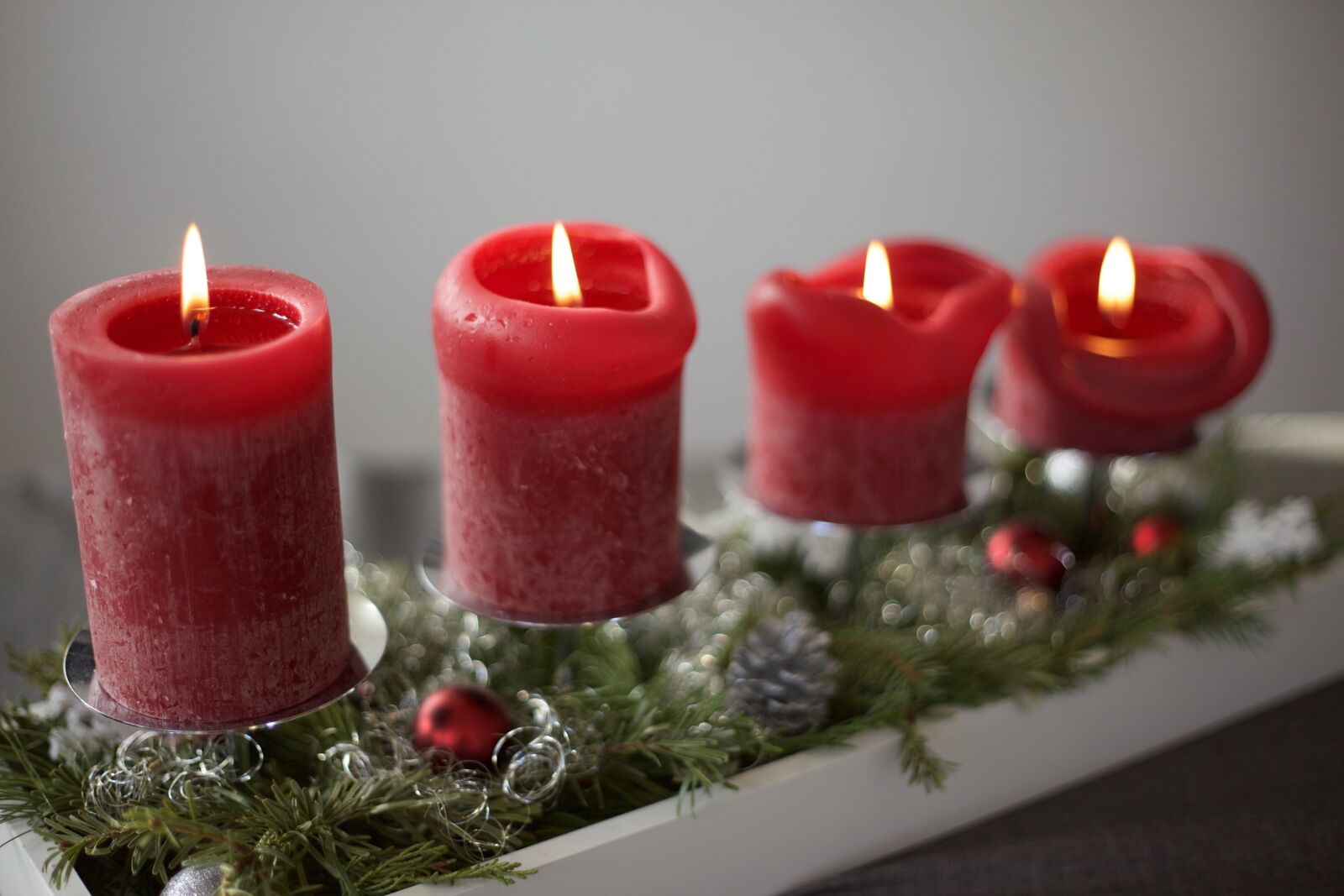 Canon EOS 5D Mark II sample photo. Advent, candles, christmas photography