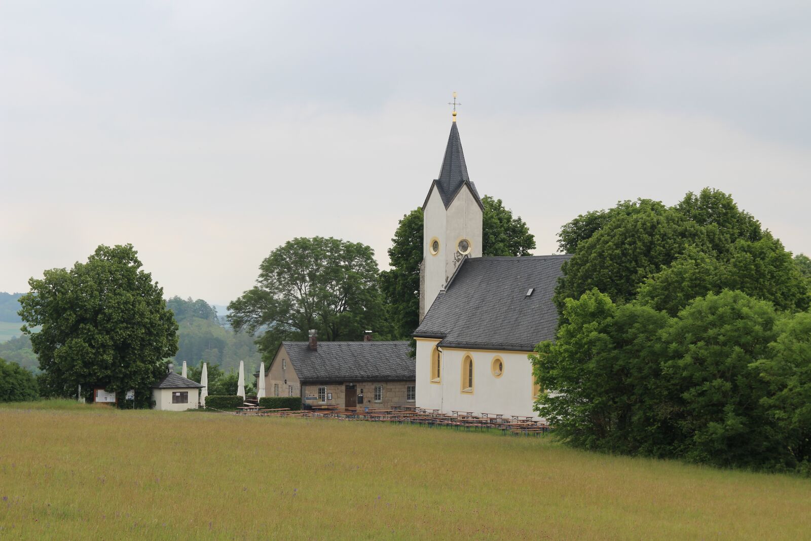 Canon EOS 100D (EOS Rebel SL1 / EOS Kiss X7) sample photo. Noble gundis chapel, christian photography