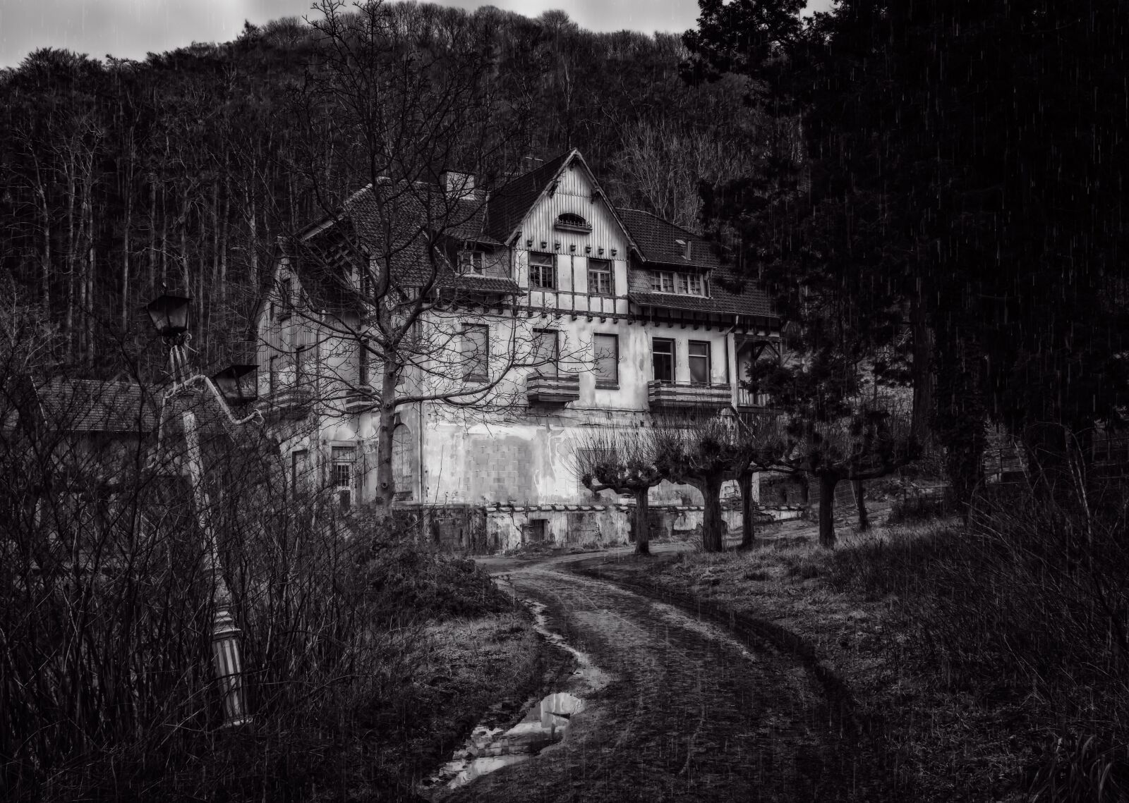 Nikon D3300 sample photo. House, night, lost places photography