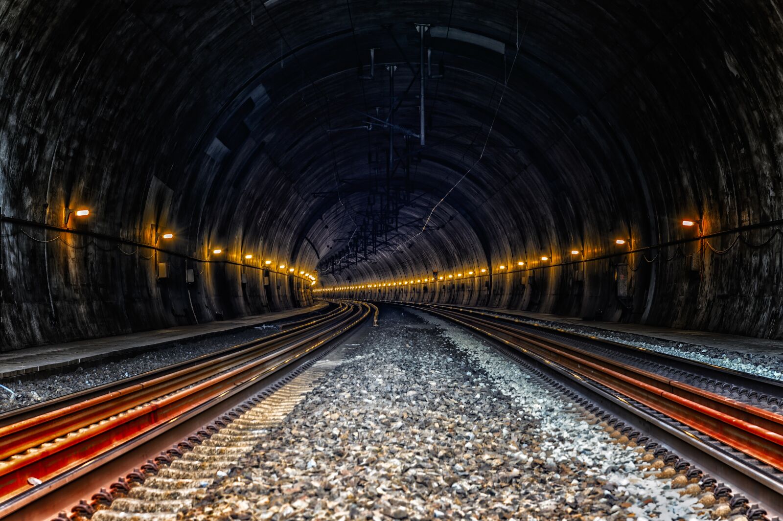 Nikon Z6 sample photo. Tunnel, train, underground photography