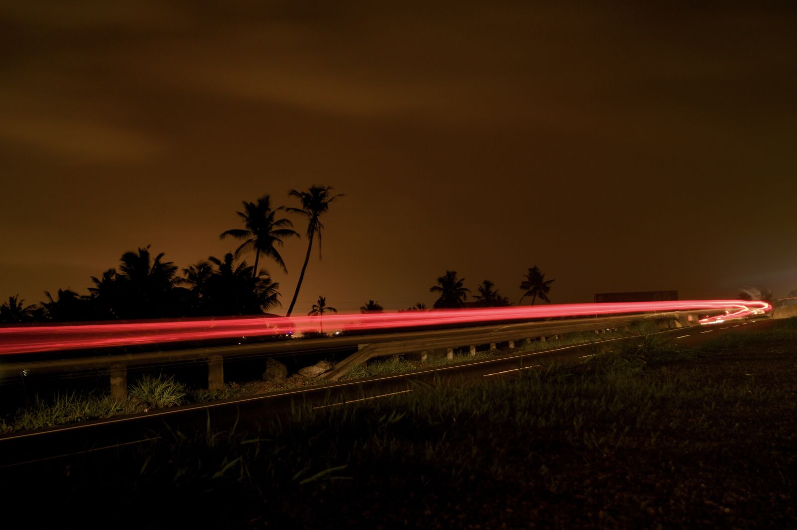 Sony DT 18-55mm F3.5-5.6 SAM II sample photo. Light, night, trail photography
