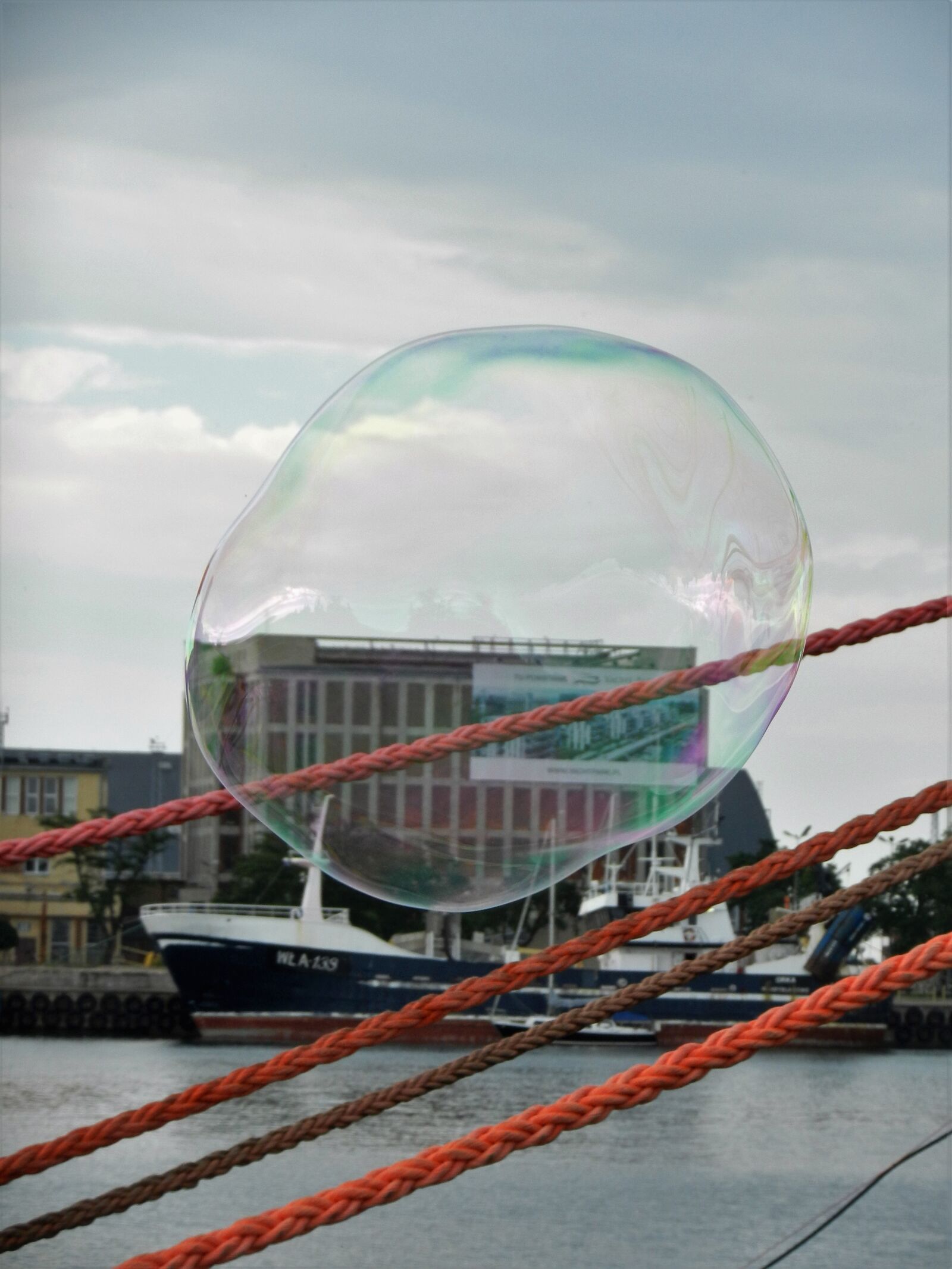 Nikon Coolpix S9100 sample photo. Bubble, water, air photography