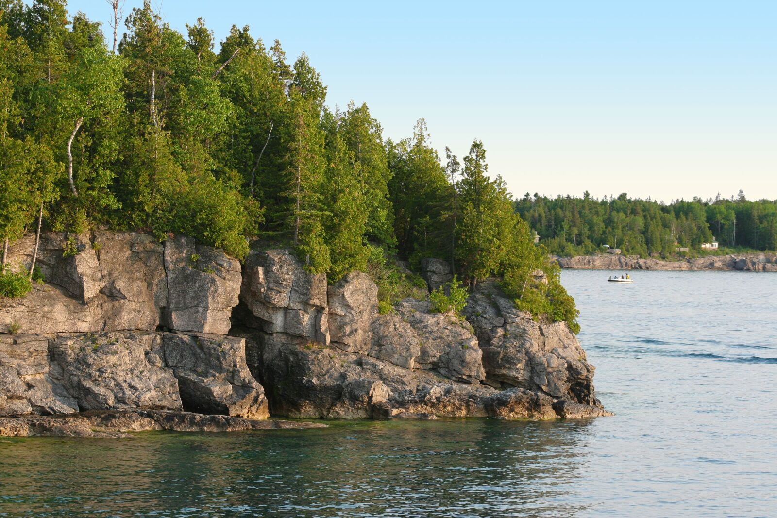 Canon EOS 20D sample photo. Coast, cliff, rocks photography