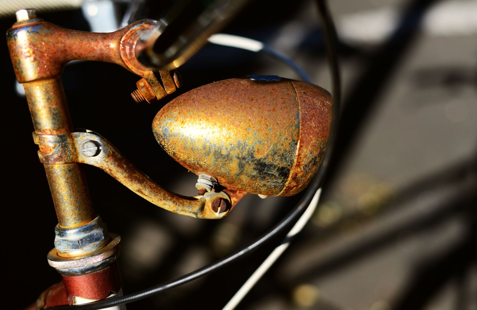 Nikon D610 sample photo. Bicycle lamp, bike, rust photography