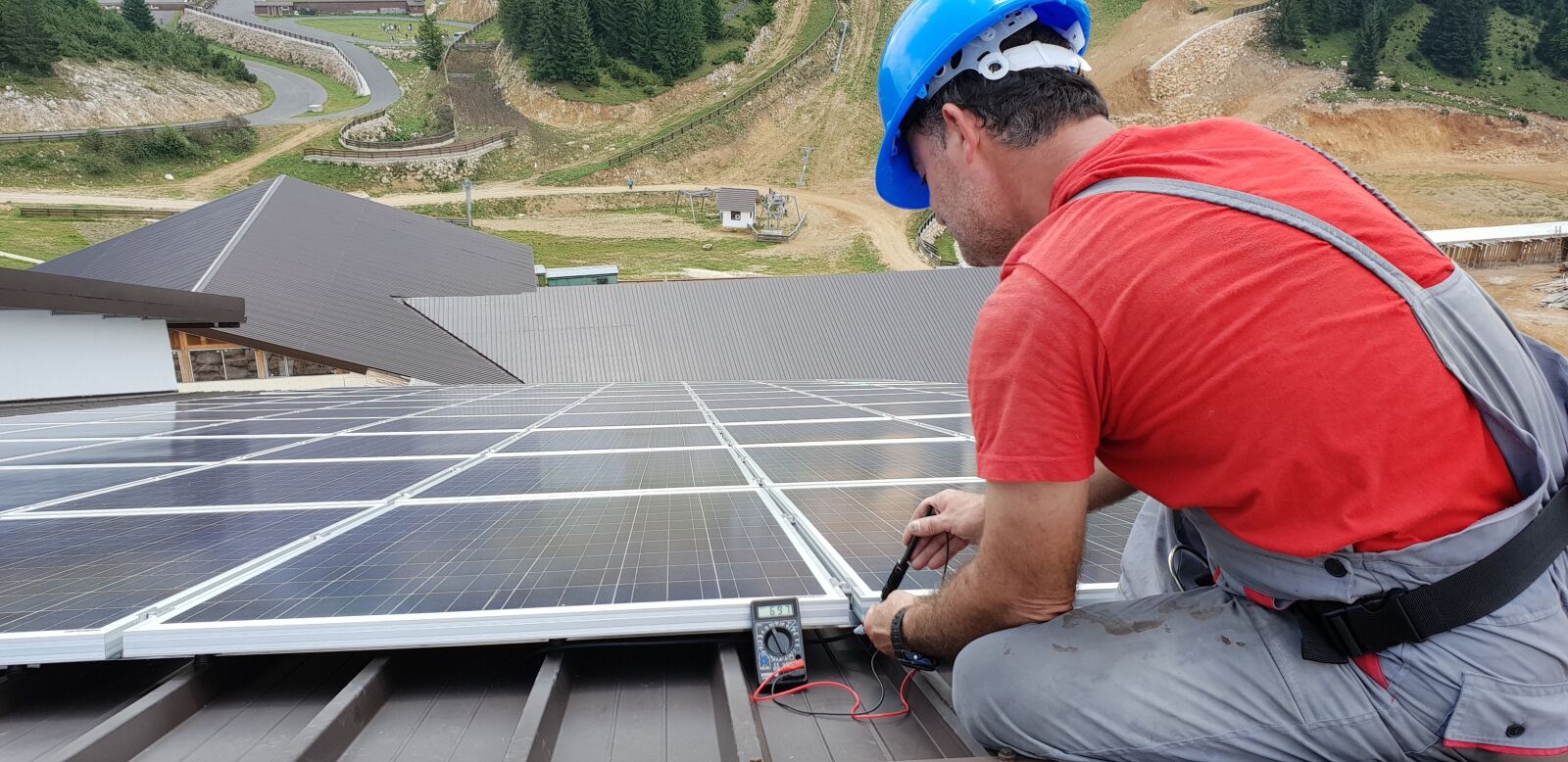 Samsung Galaxy S9+ sample photo. Technician, solar panel, renewable photography