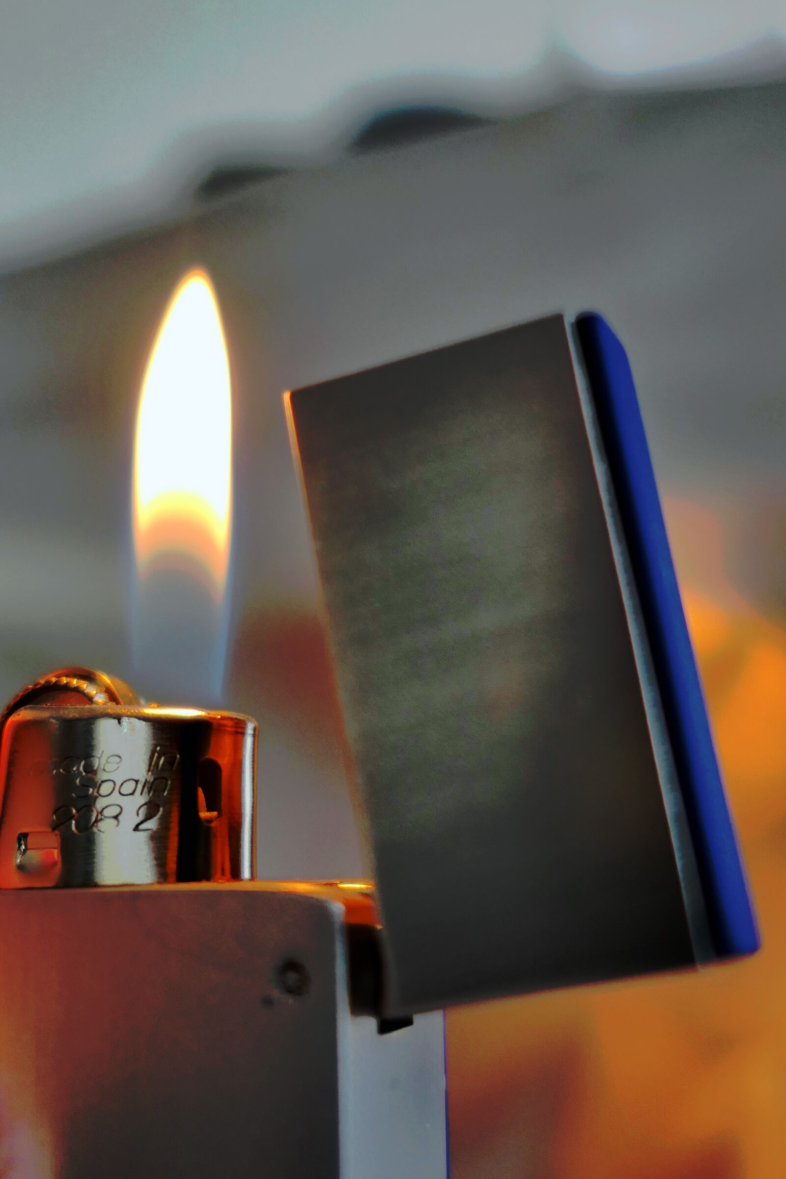 Panasonic Lumix DMC-LX10 (Lumix DMC-LX15) sample photo. Lighter, flame, light photography