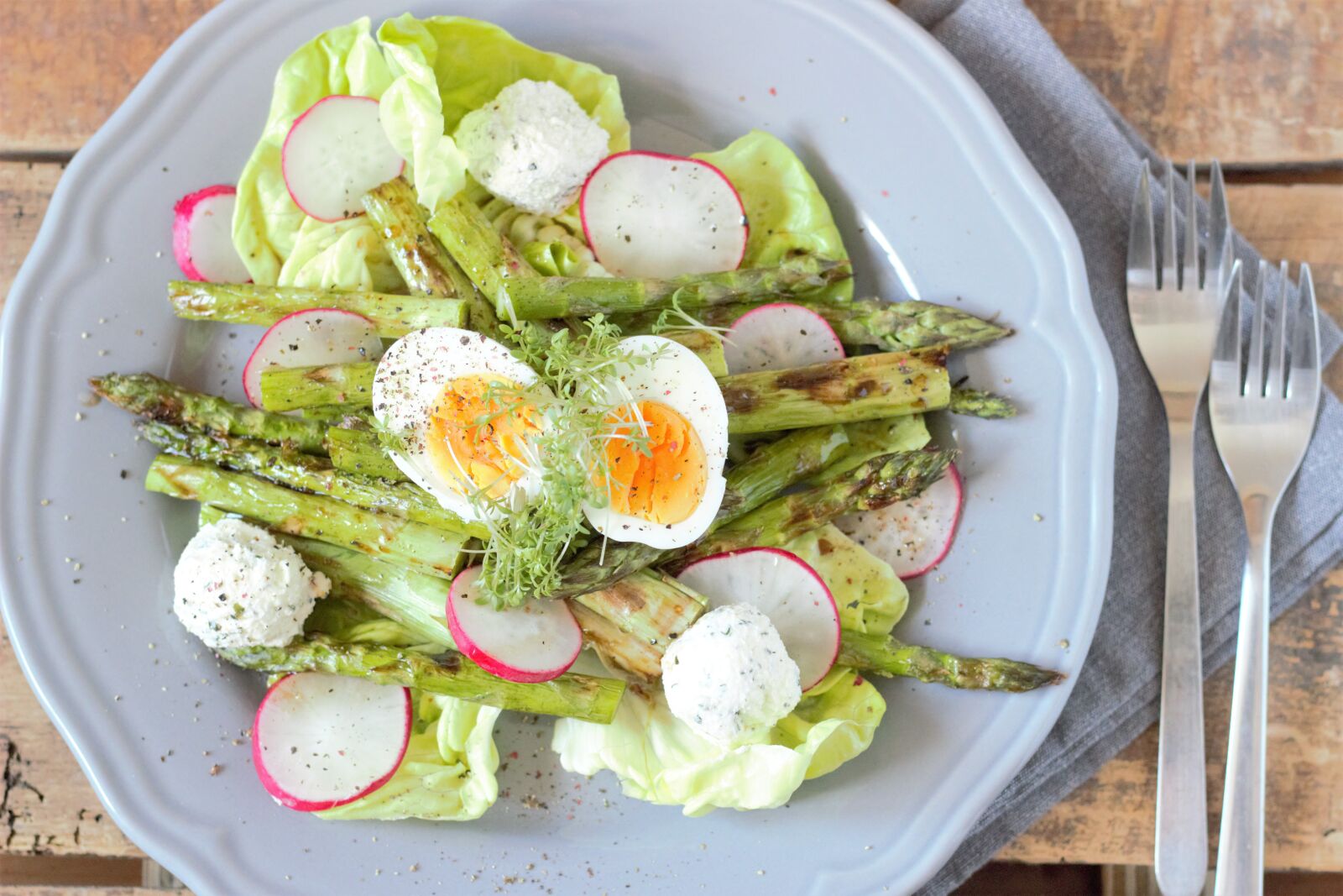 Canon EOS 600D (Rebel EOS T3i / EOS Kiss X5) sample photo. Asparagus, salad, spring photography
